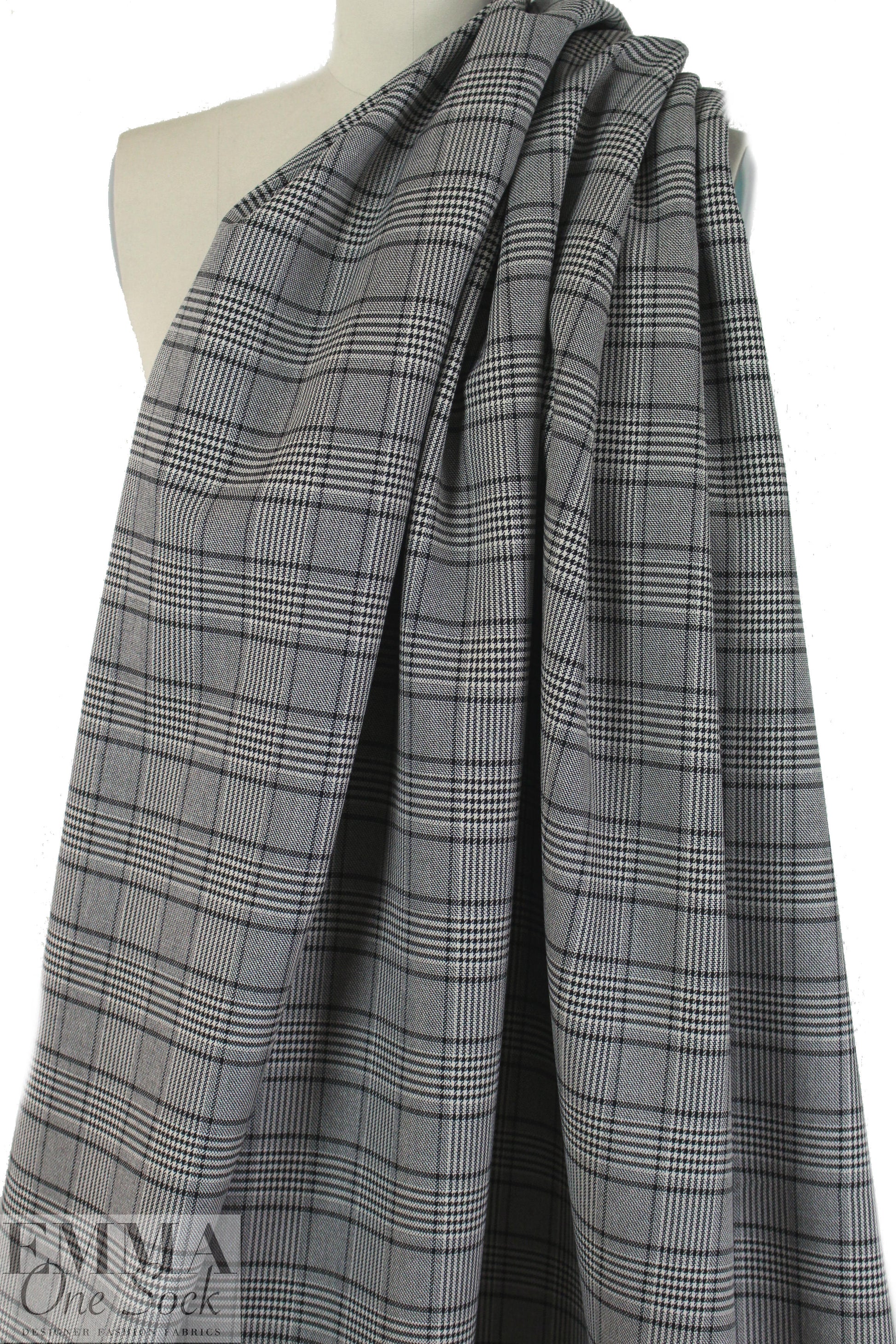 NY designer 2-sided yarn dyed plaid - black/white