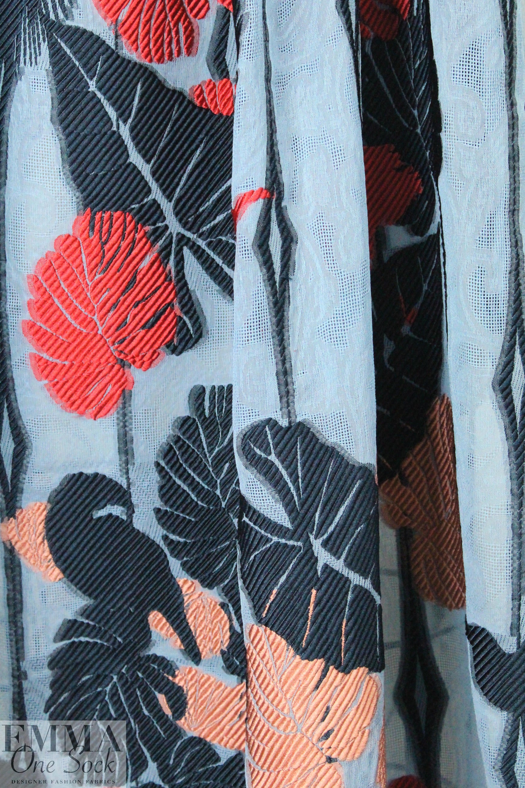 Italian palm garden silhouette clipped weave