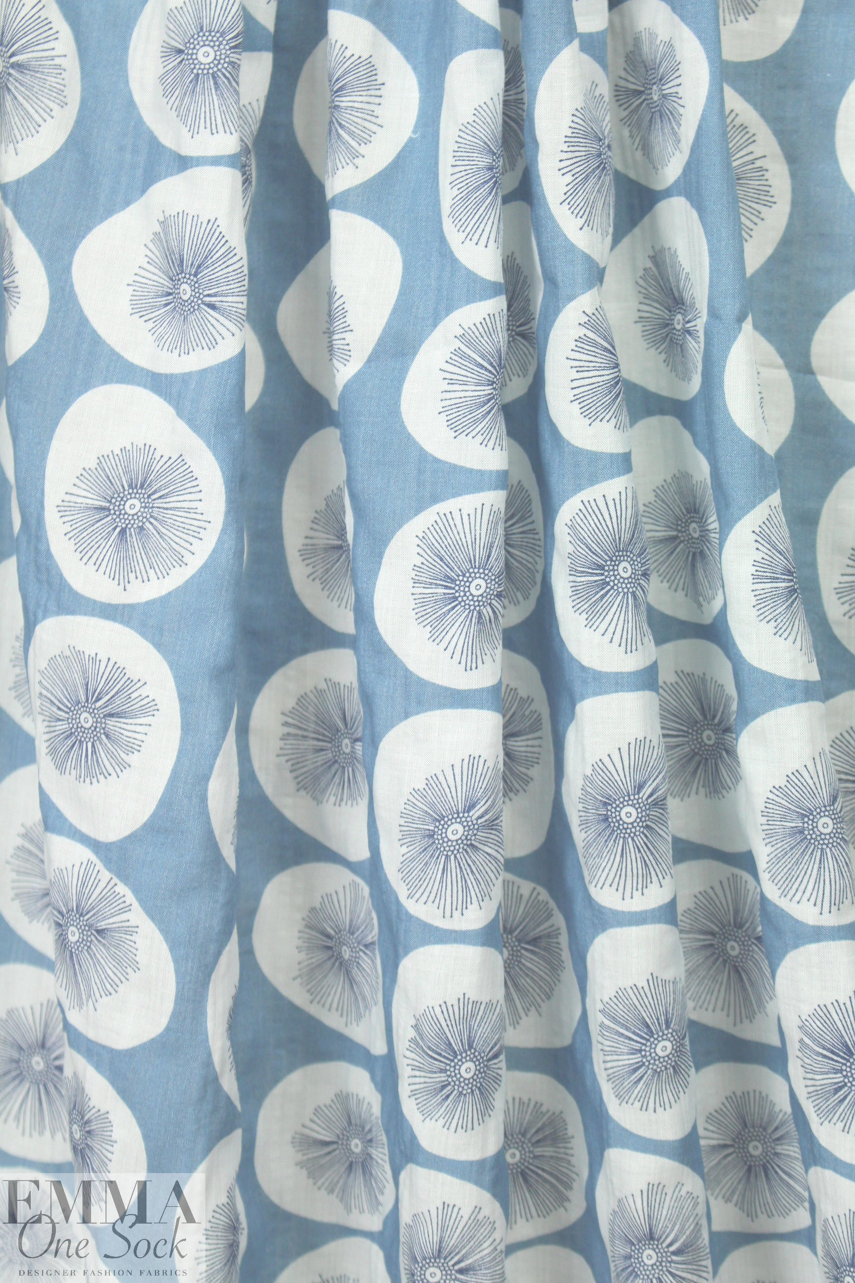 'dandelion puff' cotton/rayon voile woven - chambray .66 yds