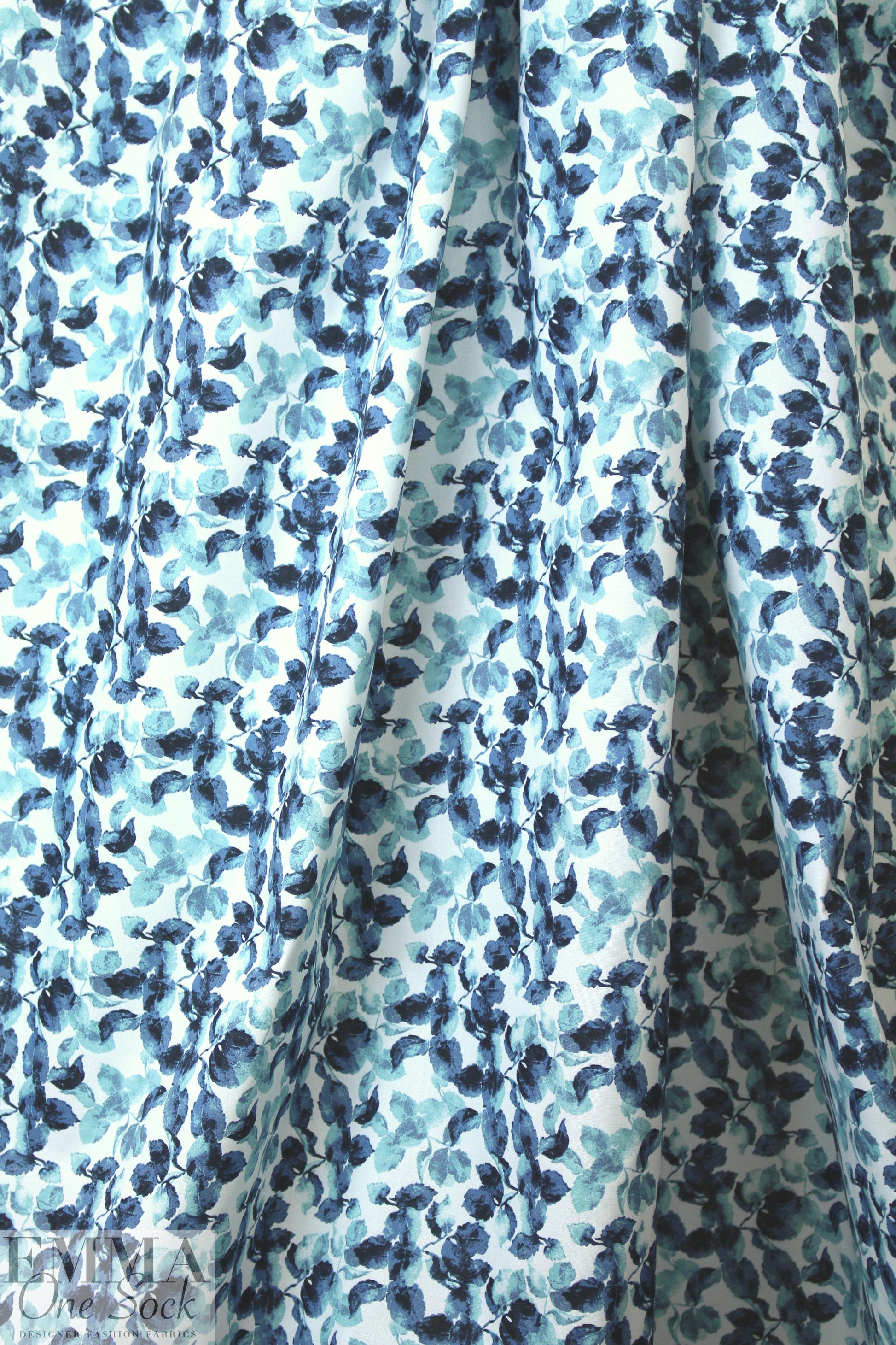 denim-toned leaves cotton/spandex shirting 1.8 yds