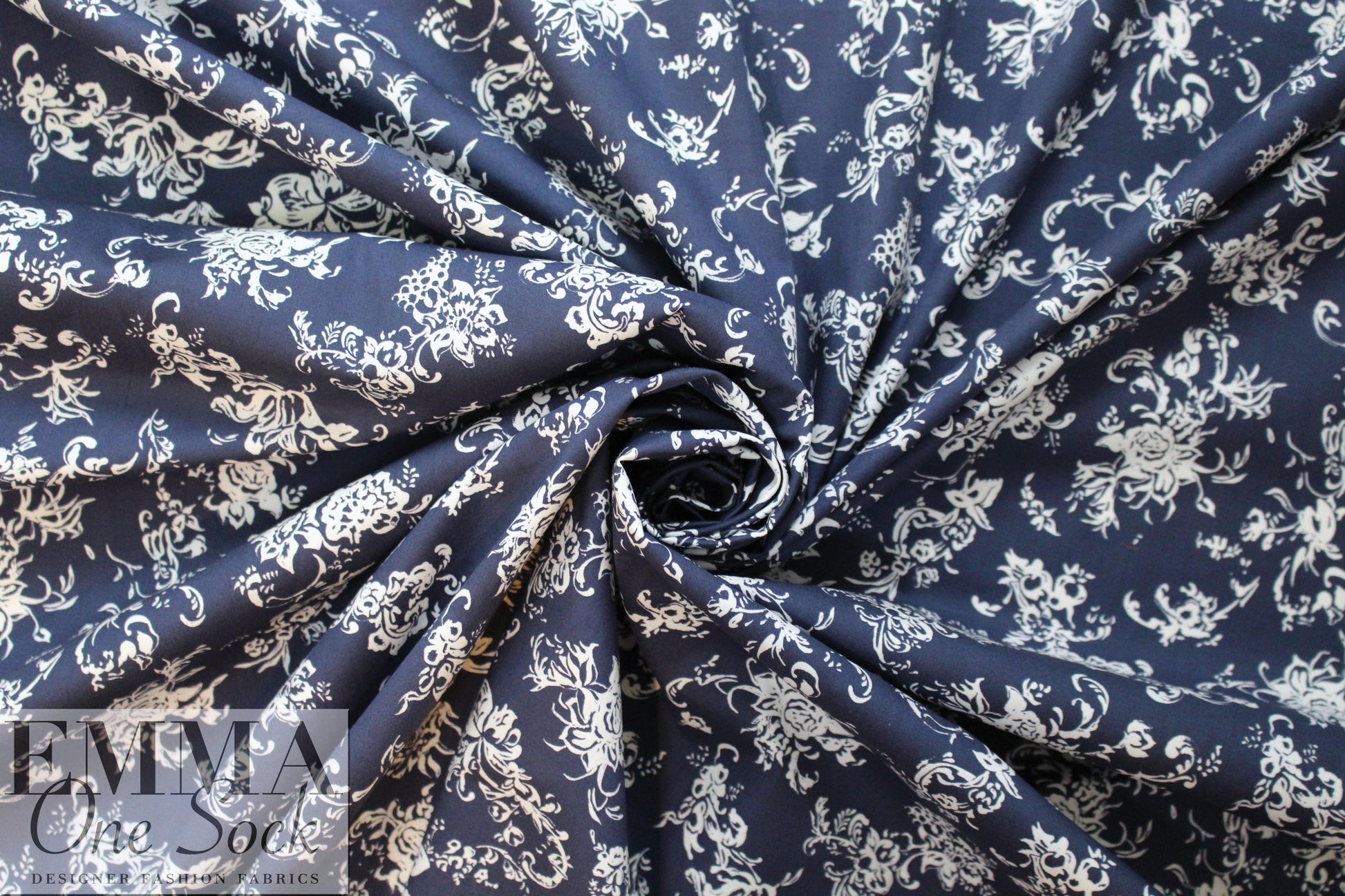 Caroline C0nstas navy deco floral cotton stretch shirting