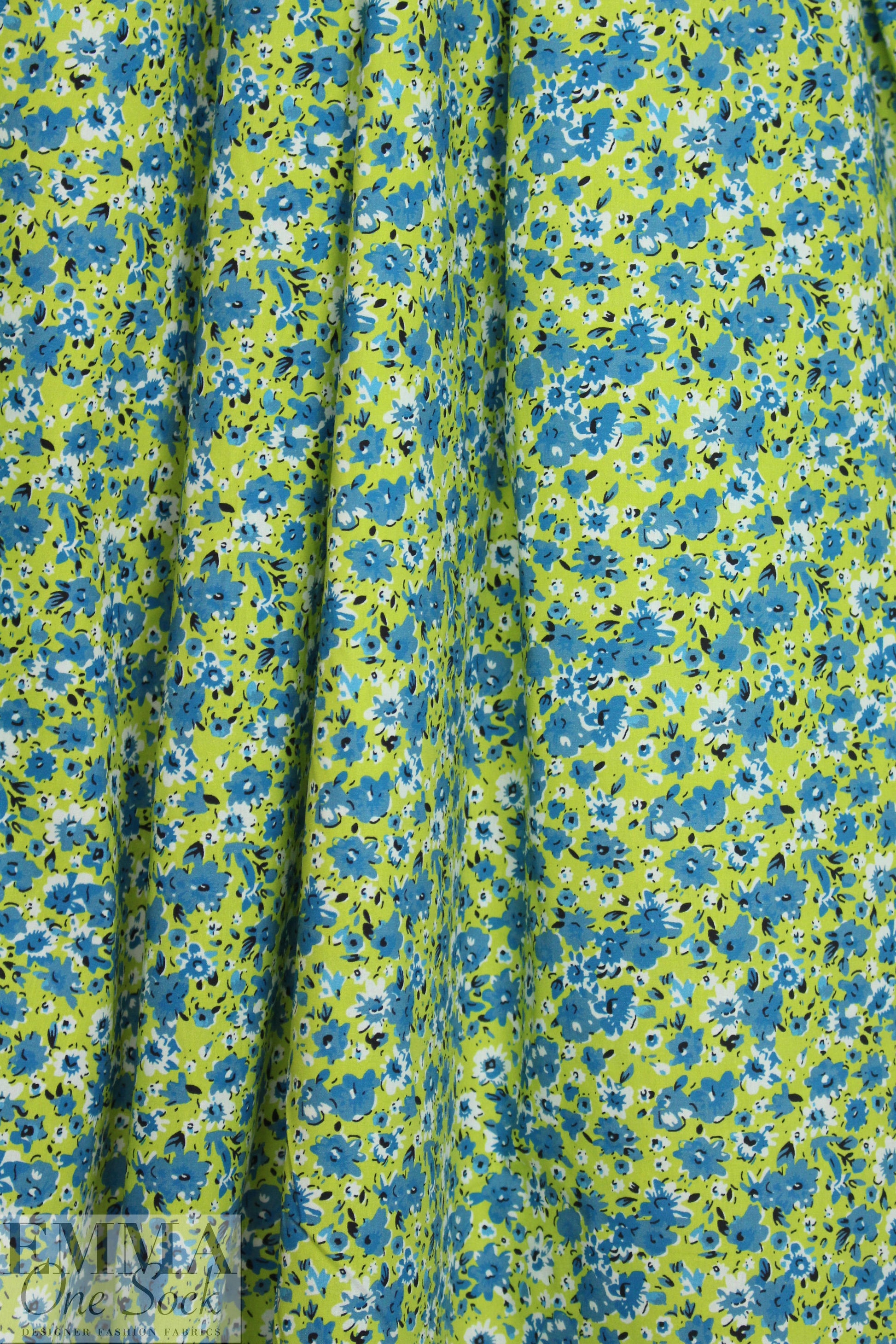 NY designer 'little blues' cotton stretch shirting 2.2 yds