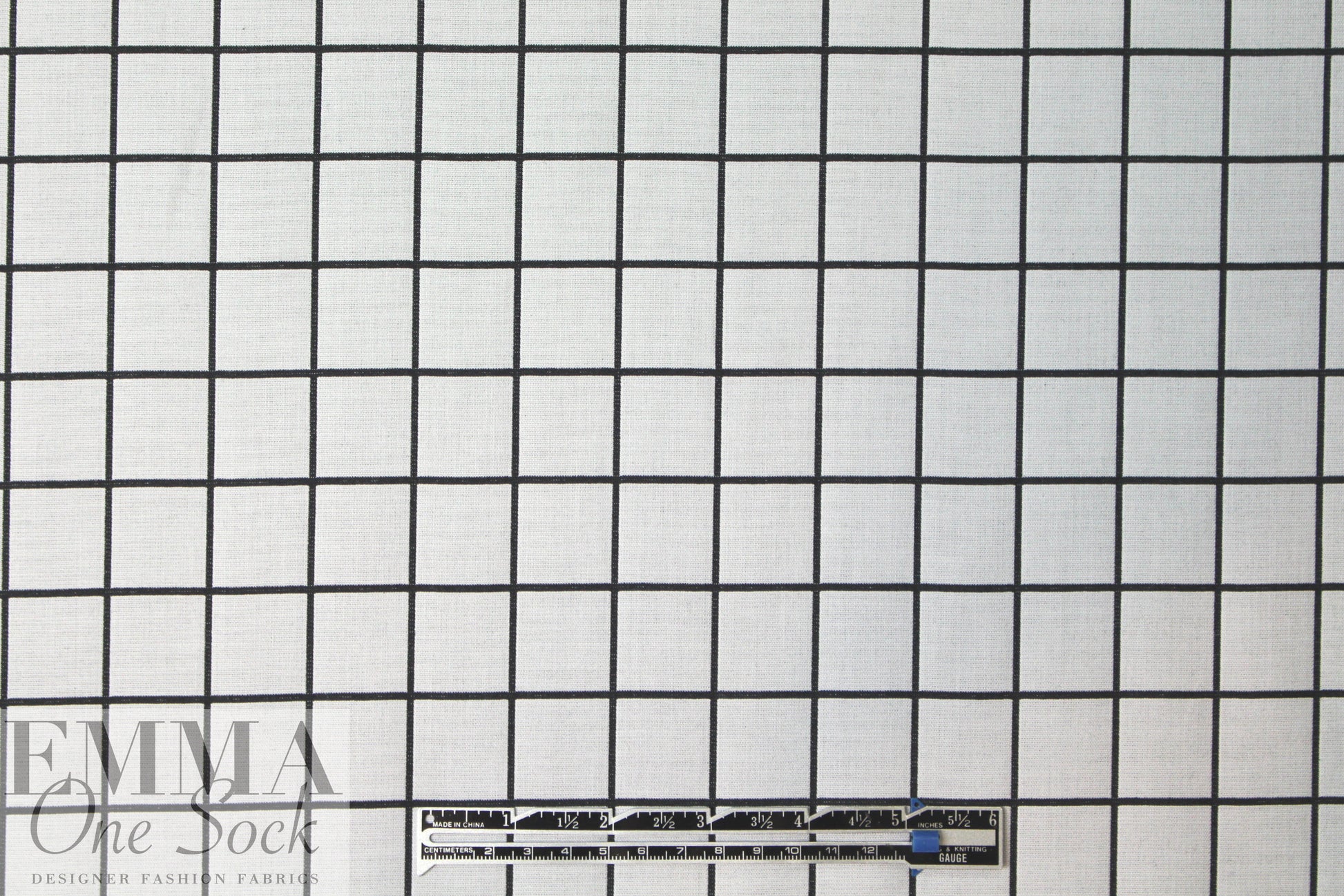 NY designer black/white grid reversible stretch jacquard 1.5 yd