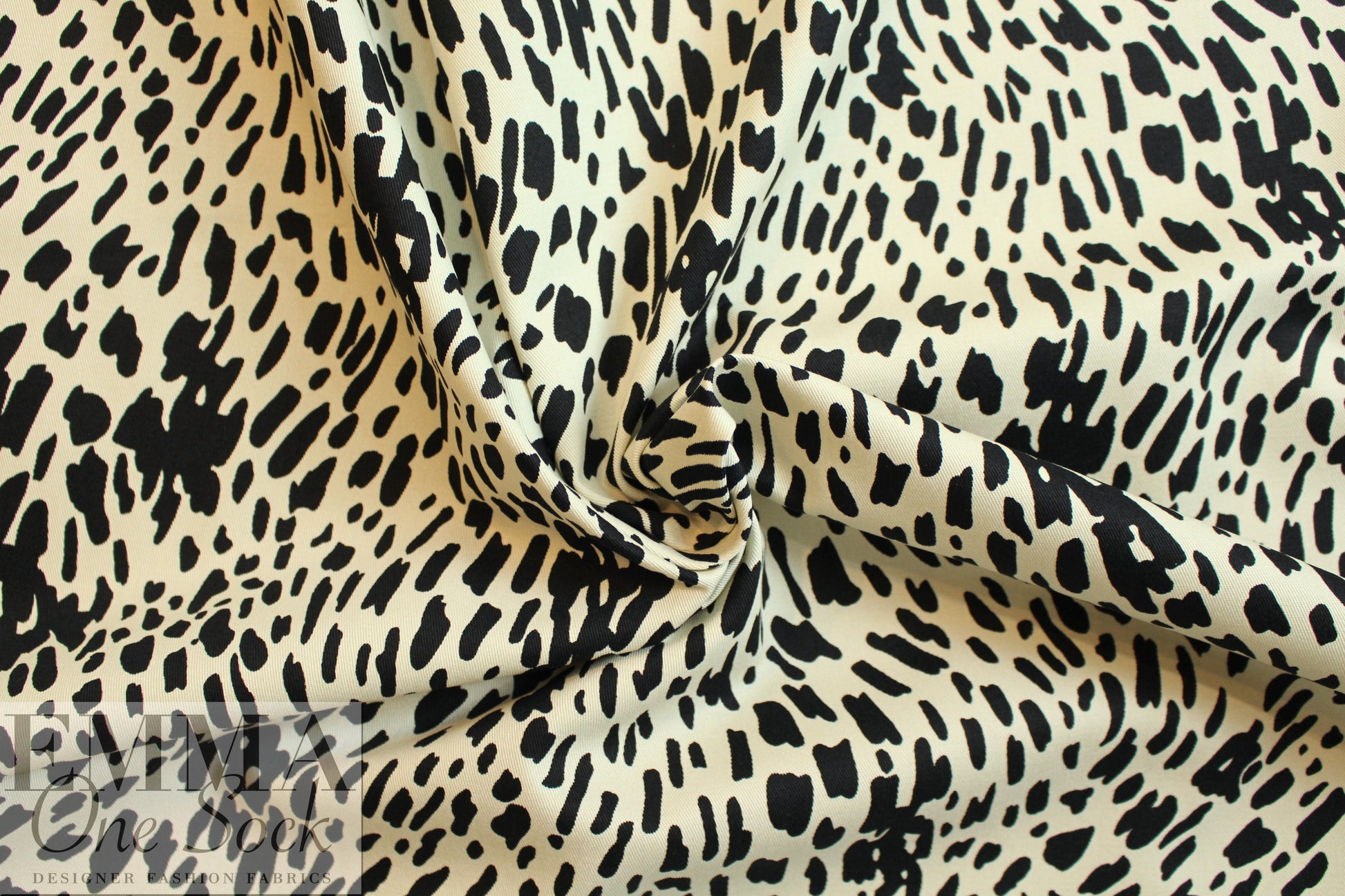 Italian stylized animal print cotton twill