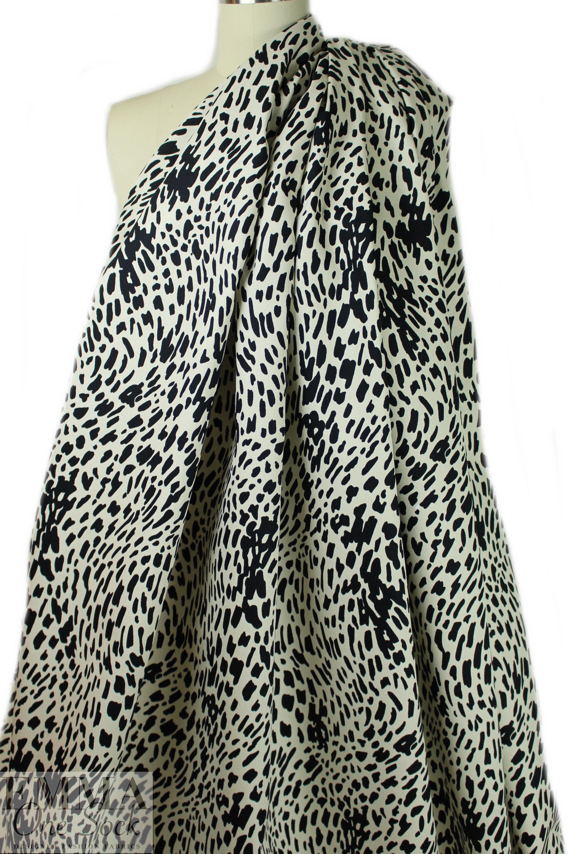 Italian stylized animal print cotton twill