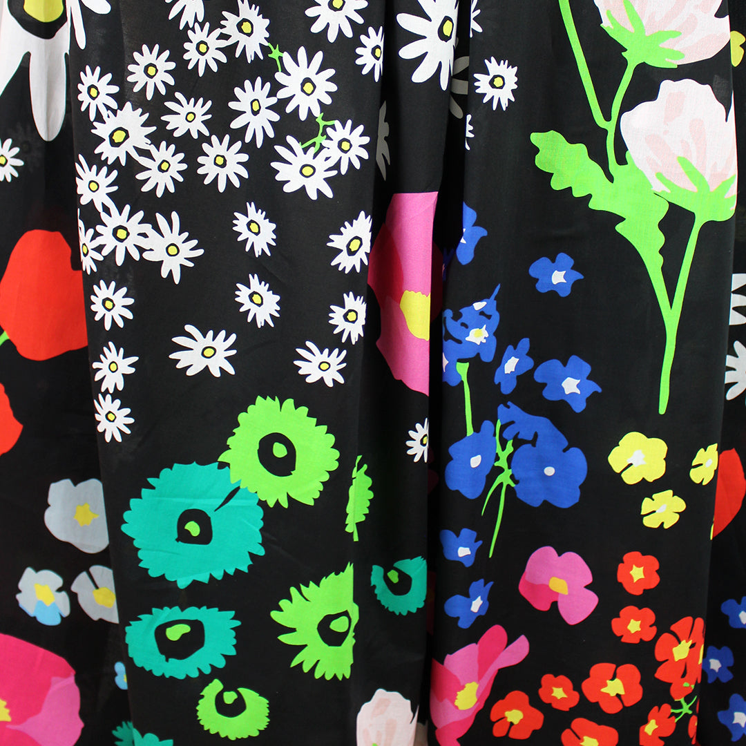 The K0oples 'flowery personalities' cotton shirting 1.25 yds