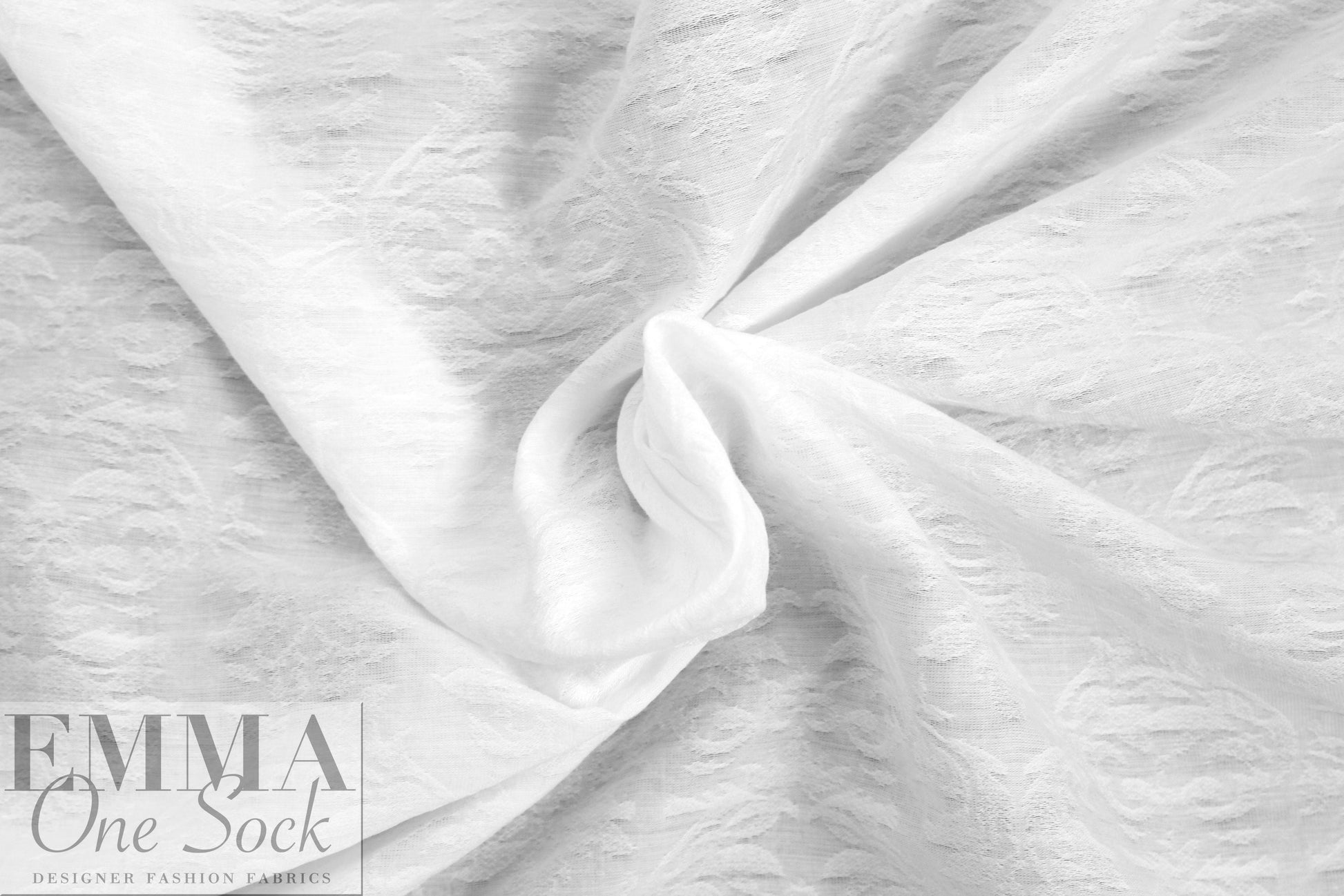 Italian  fleur-de-lis cotton blend damask - white