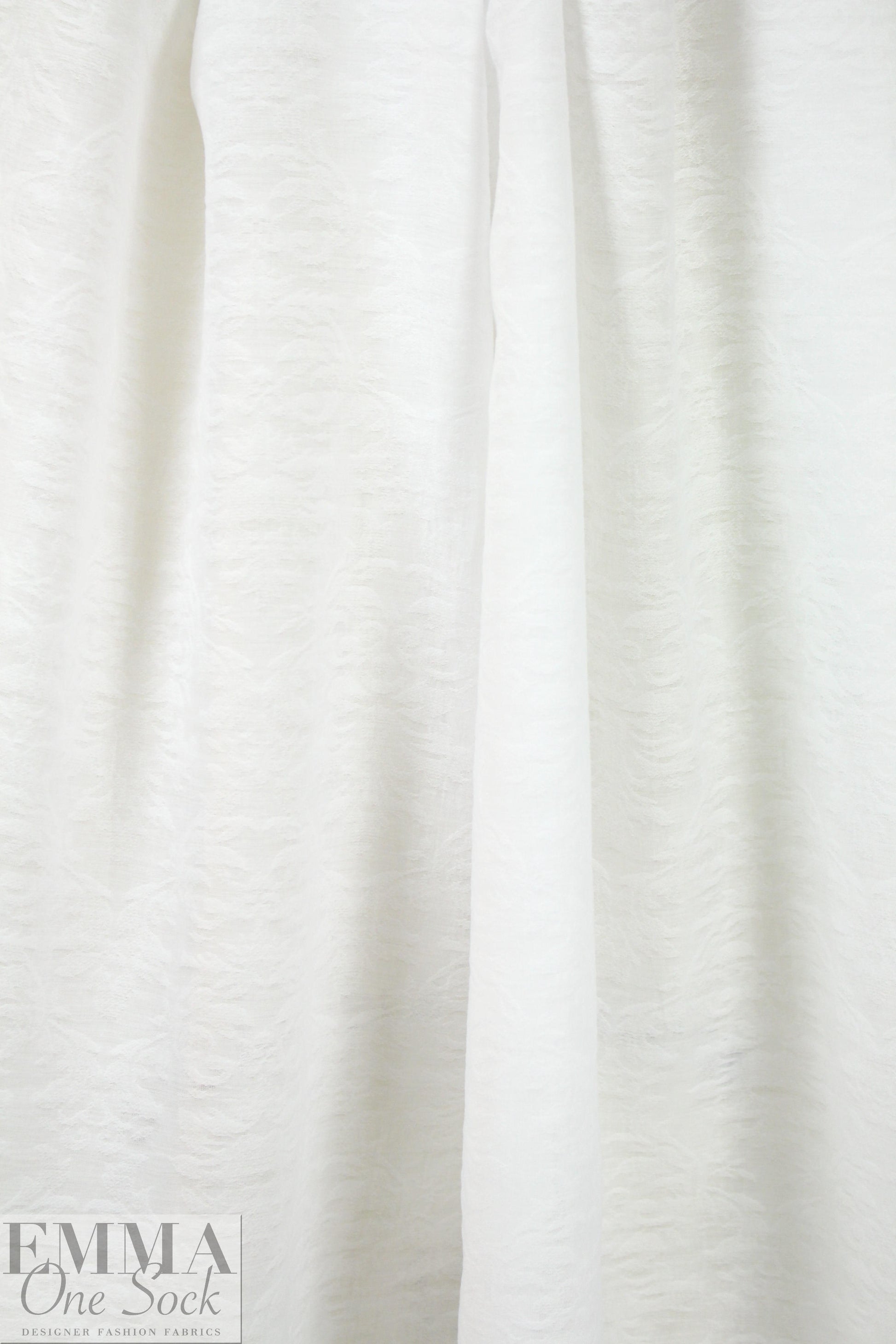 Italian  fleur-de-lis cotton blend damask - white