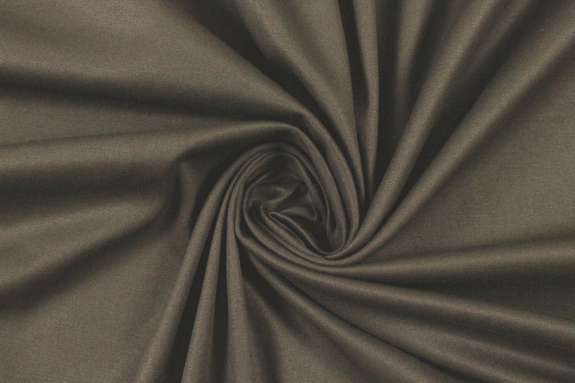 'docksider' cotton/spandex stretch twill - dk. chocolate 1.375 yds