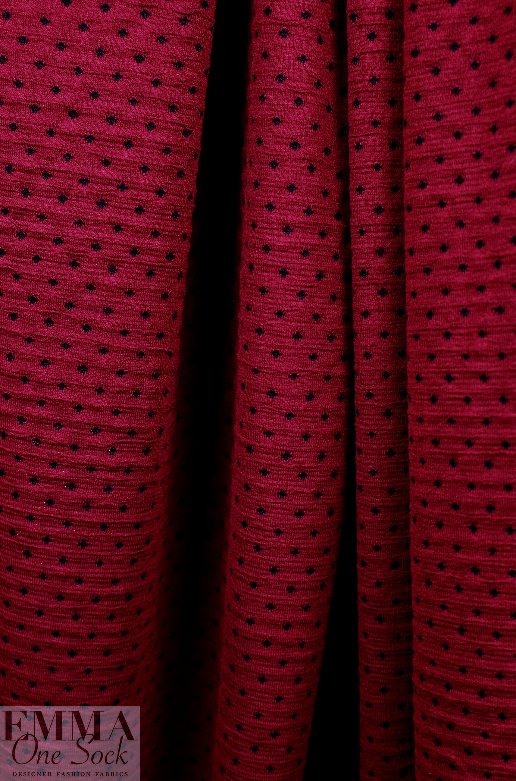 Italian textured dot 2-ply knit - Tibetan red/black 1.25 yds