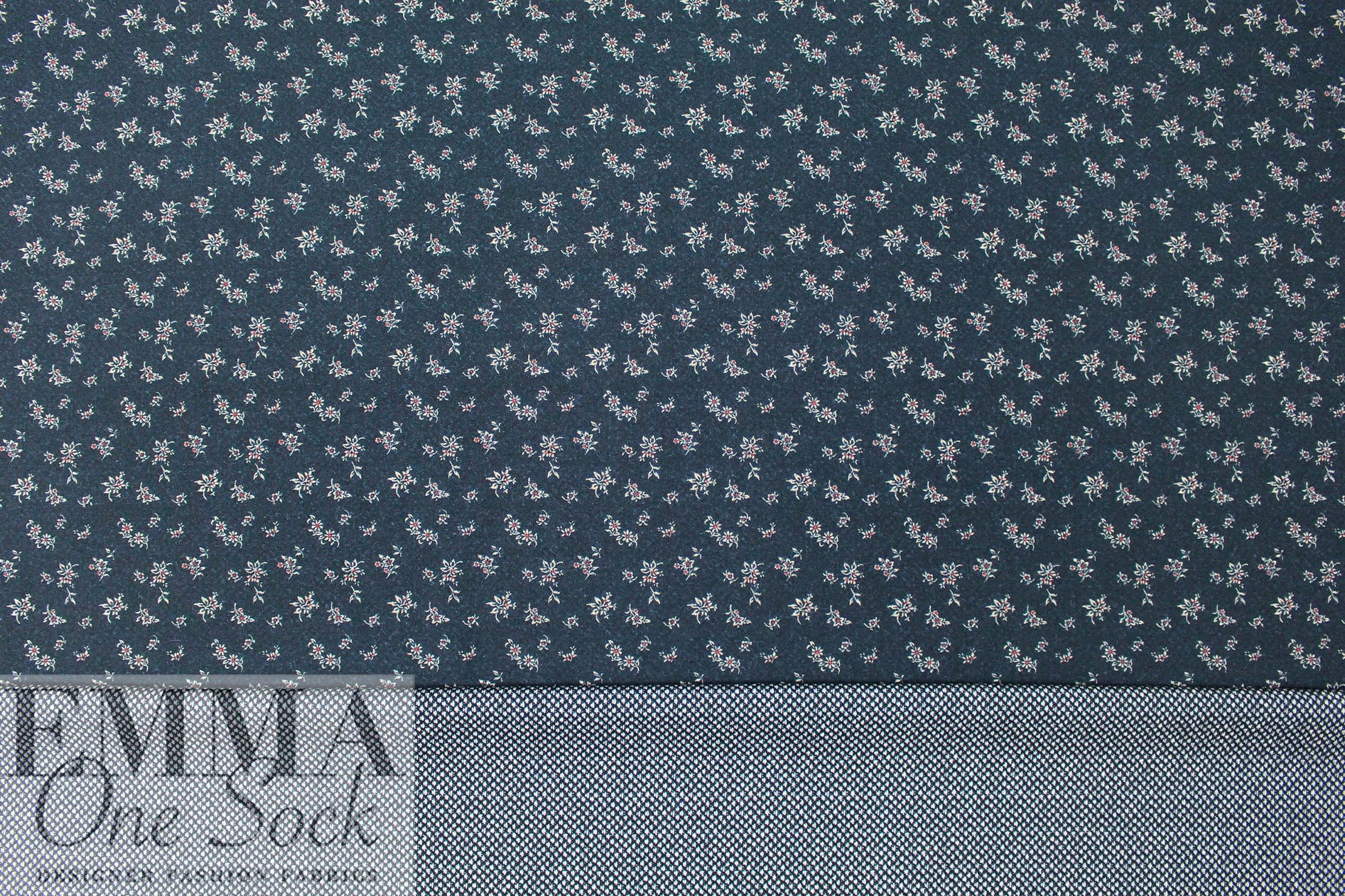 Bur6erry double-sided wool suiting 2- flowers and dashes .625 yds