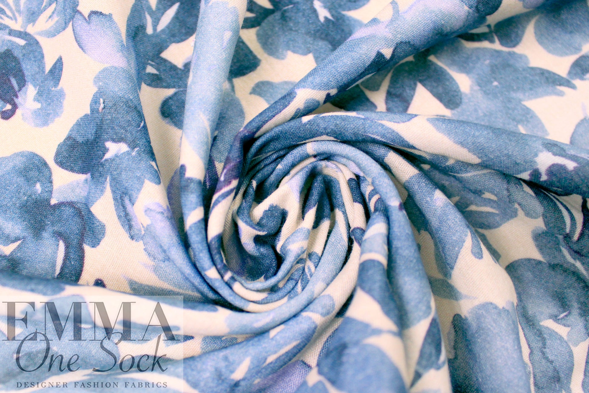 Italian 'wedgwood blues' floral cotton double gauze BCI certified 1.375 yds