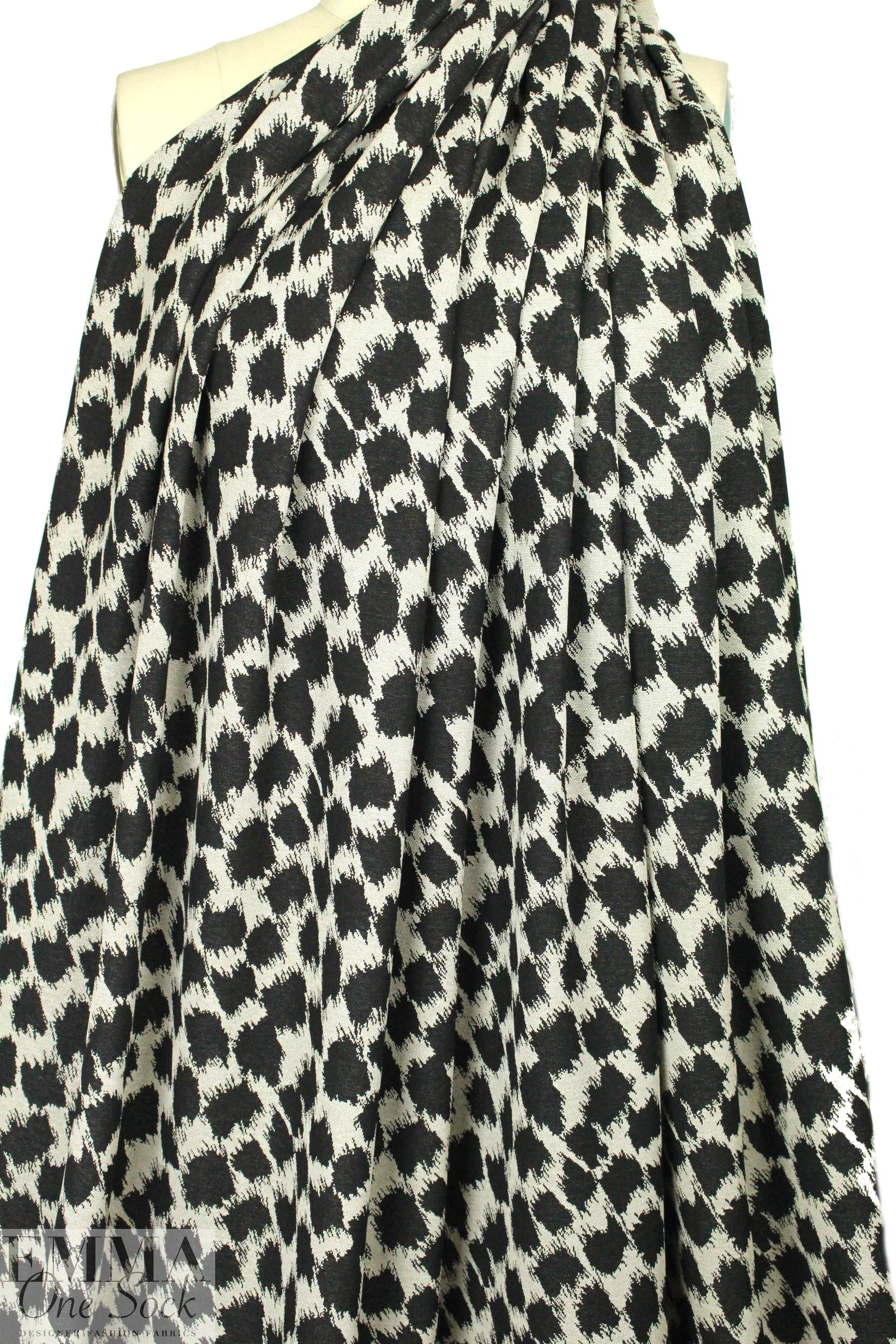famous designer jacquard doubleknit - black/pewter 1.5 yd