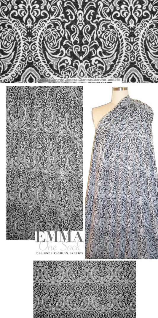 NY designer black/white fleur-de-lis yarn-dyed doubleknit 1.66 yd