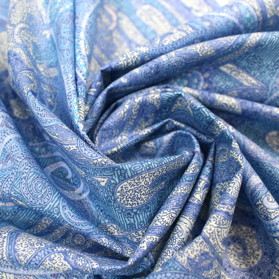 Tori Richard 'paisley whimsy' all cotton shirting 1.25 yds