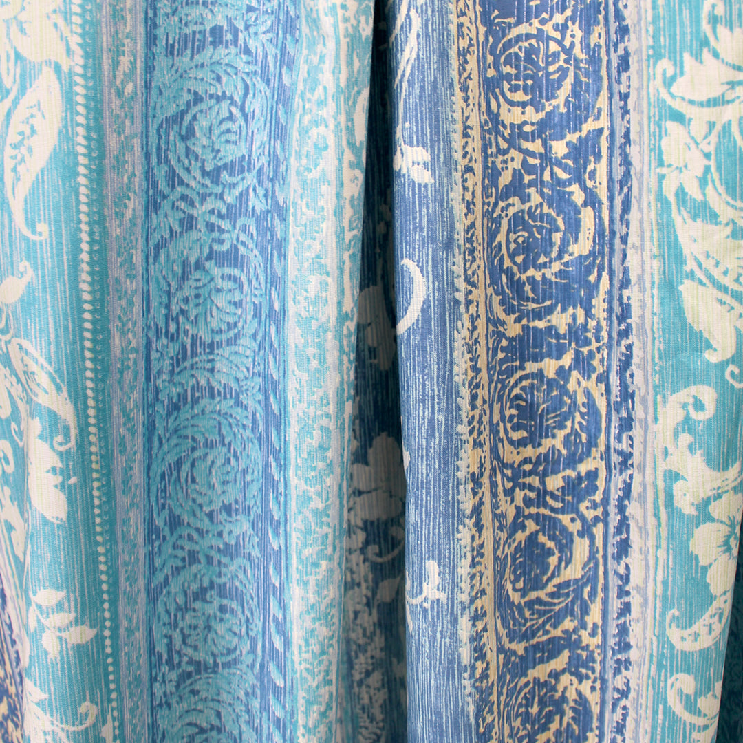 Tori Richard 'cerulean scroll' all cotton shirting 1.25 yds