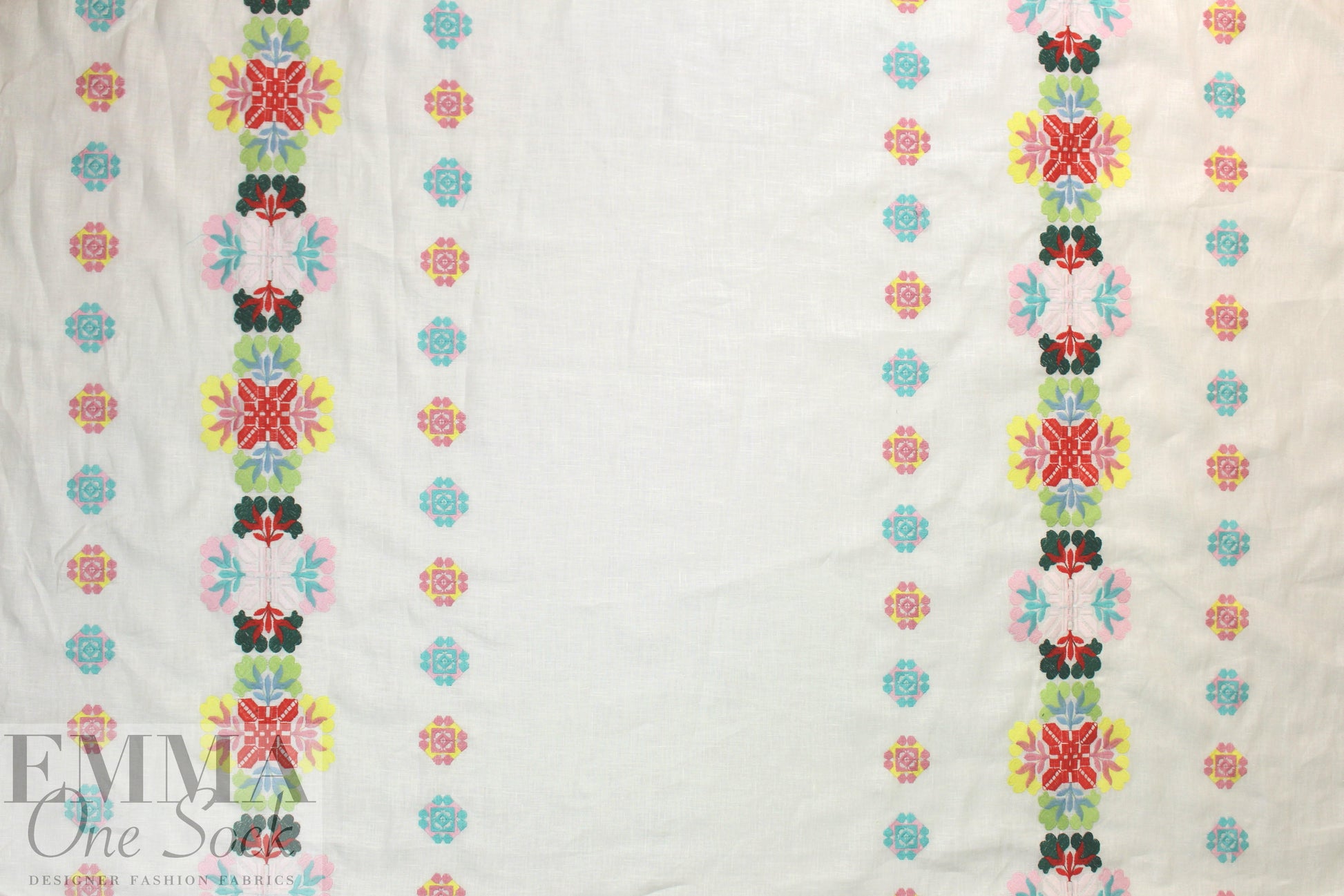 Mi11y folk art embroidered white linen