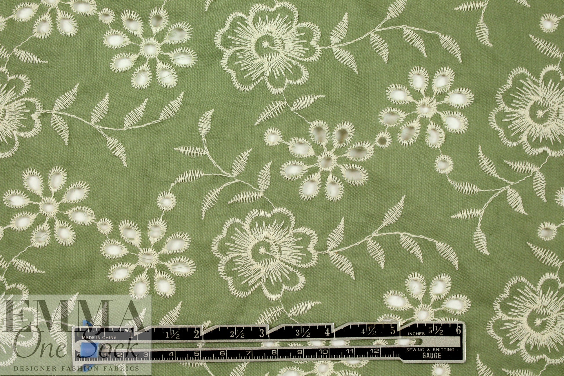 seagrass/ivory flowery embroidered cotton eyelet 1.5 yds