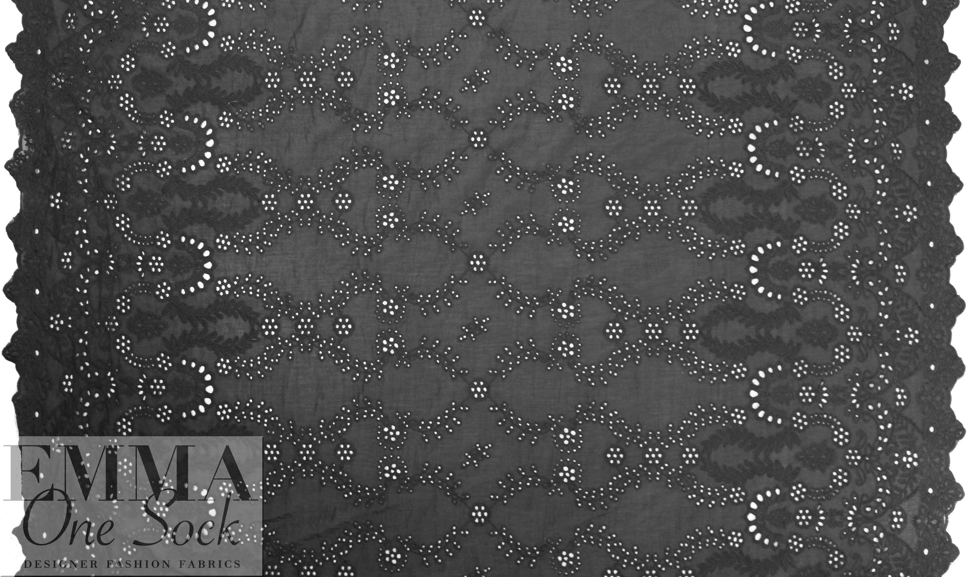 NY designer scalloped, embroidered cotton eyelet - black