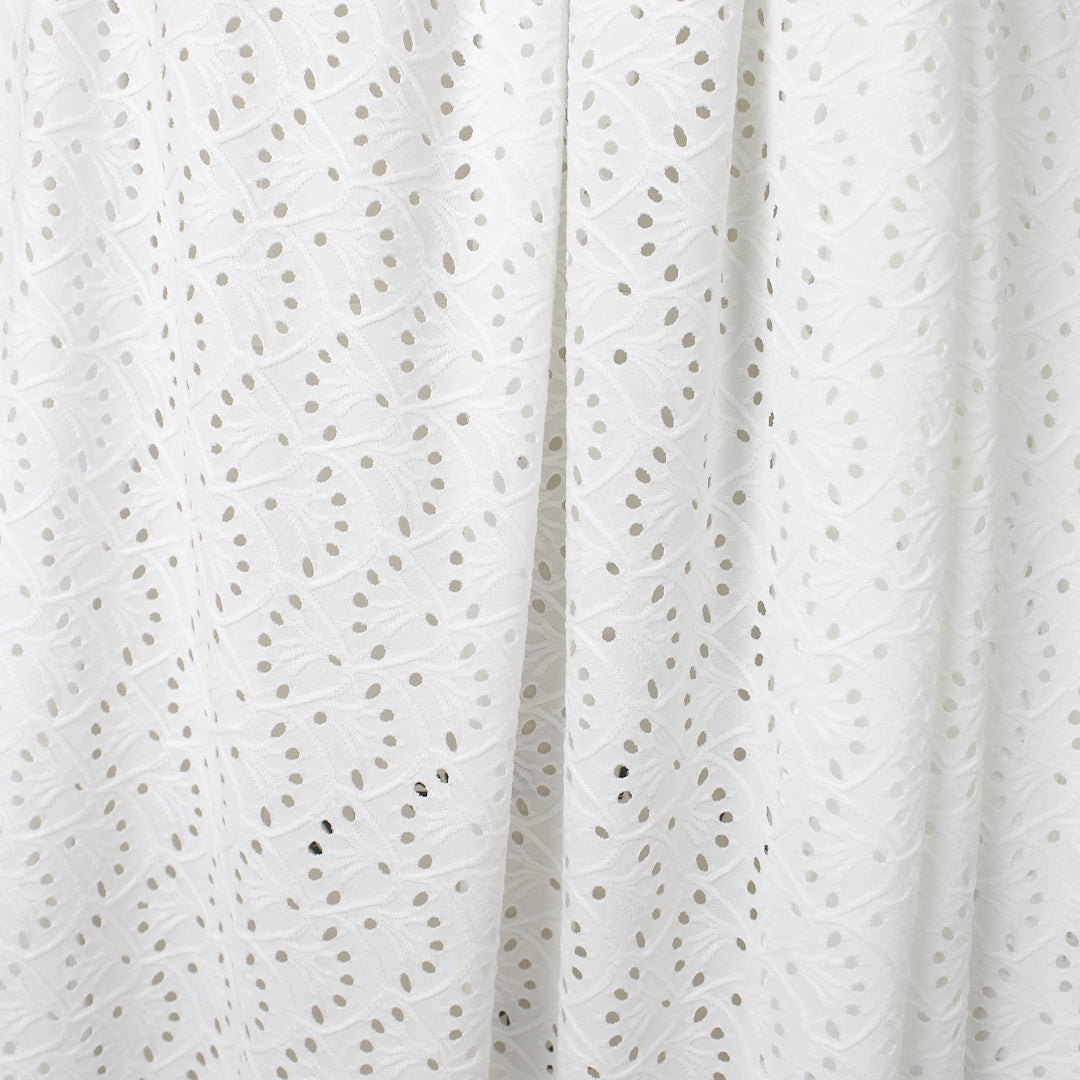 'floral scallop' eyelet stitch knit - soft white