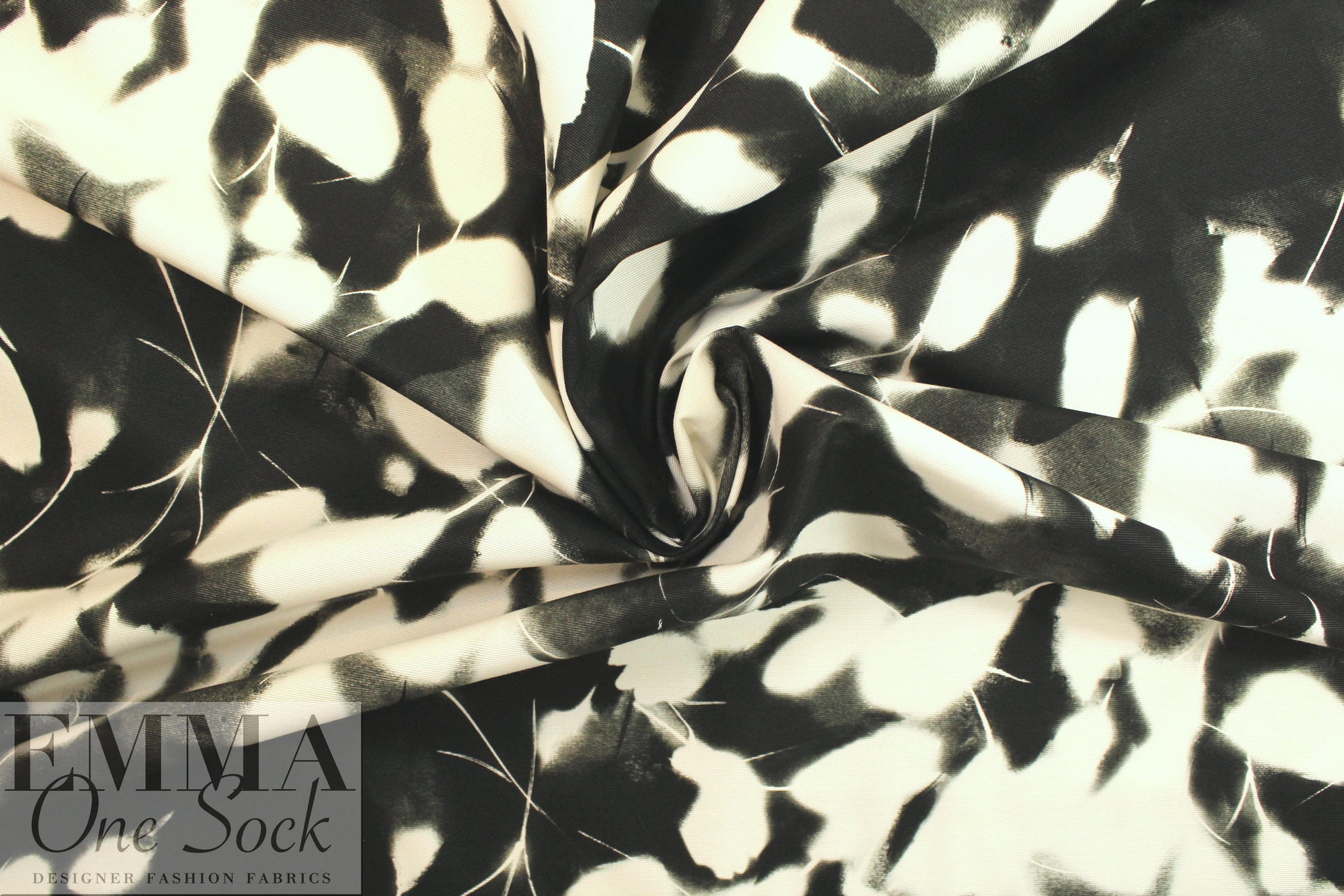 NY designer black/white petal abstract cotton/visc. faille