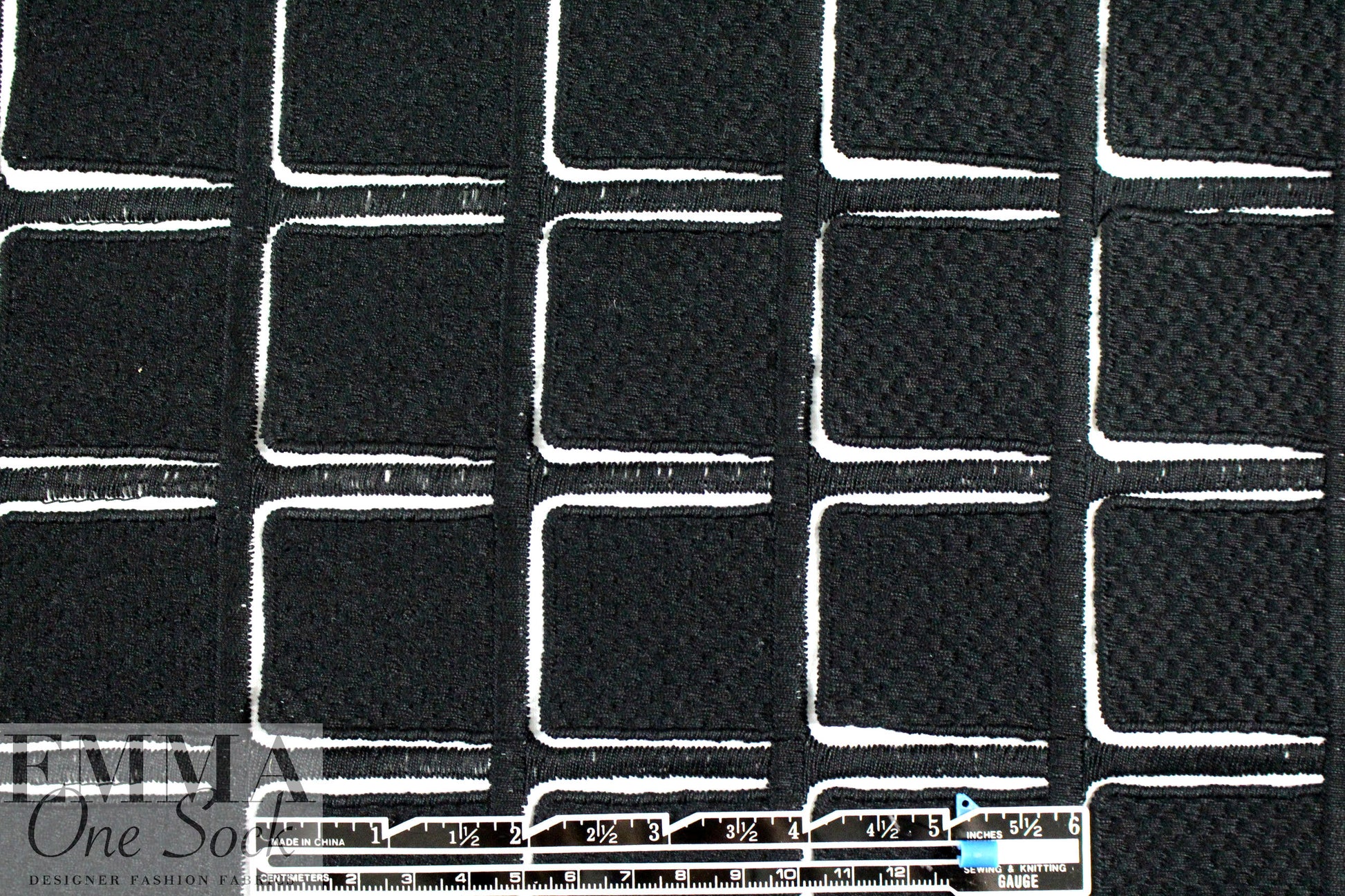 famous designer 'flapper' cotton applique' - black/white