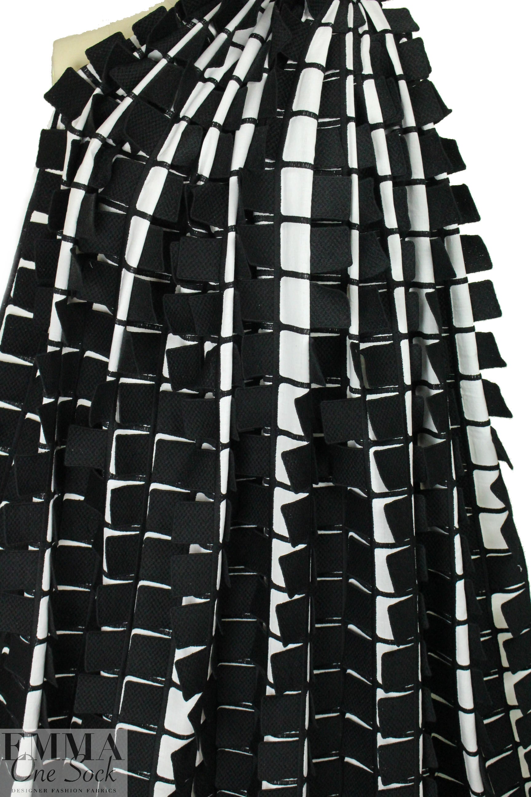 famous designer 'flapper' cotton applique' - black/white