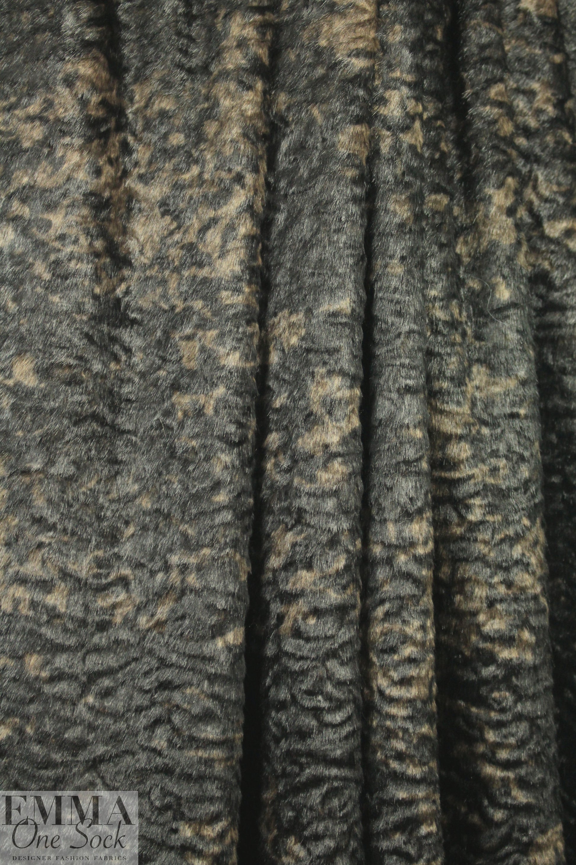 NY designer sculpted faux fur - black coffee/mocha 1.125 yd