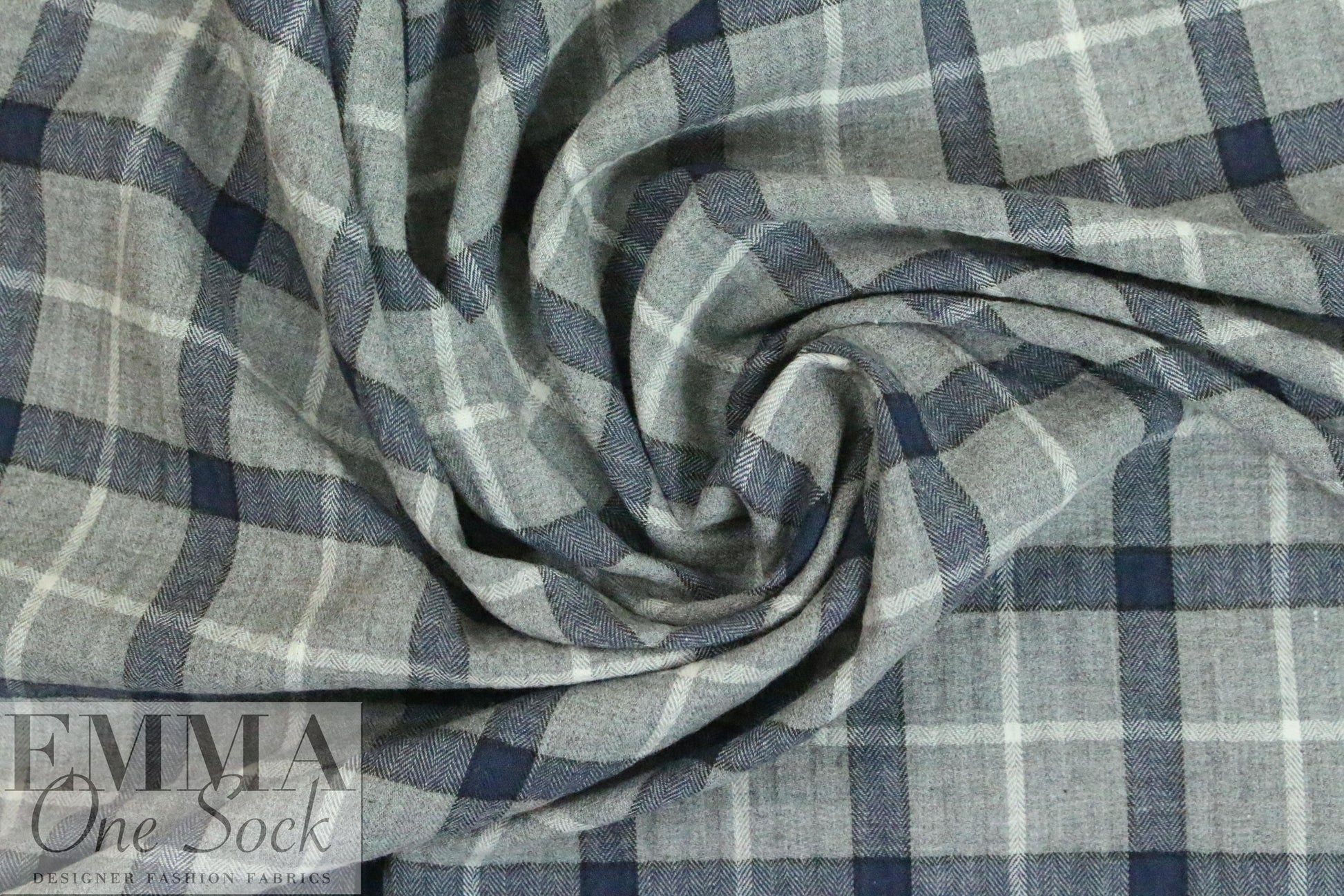 CA designer yarn-dye cotton plaid flannel - navy/gray