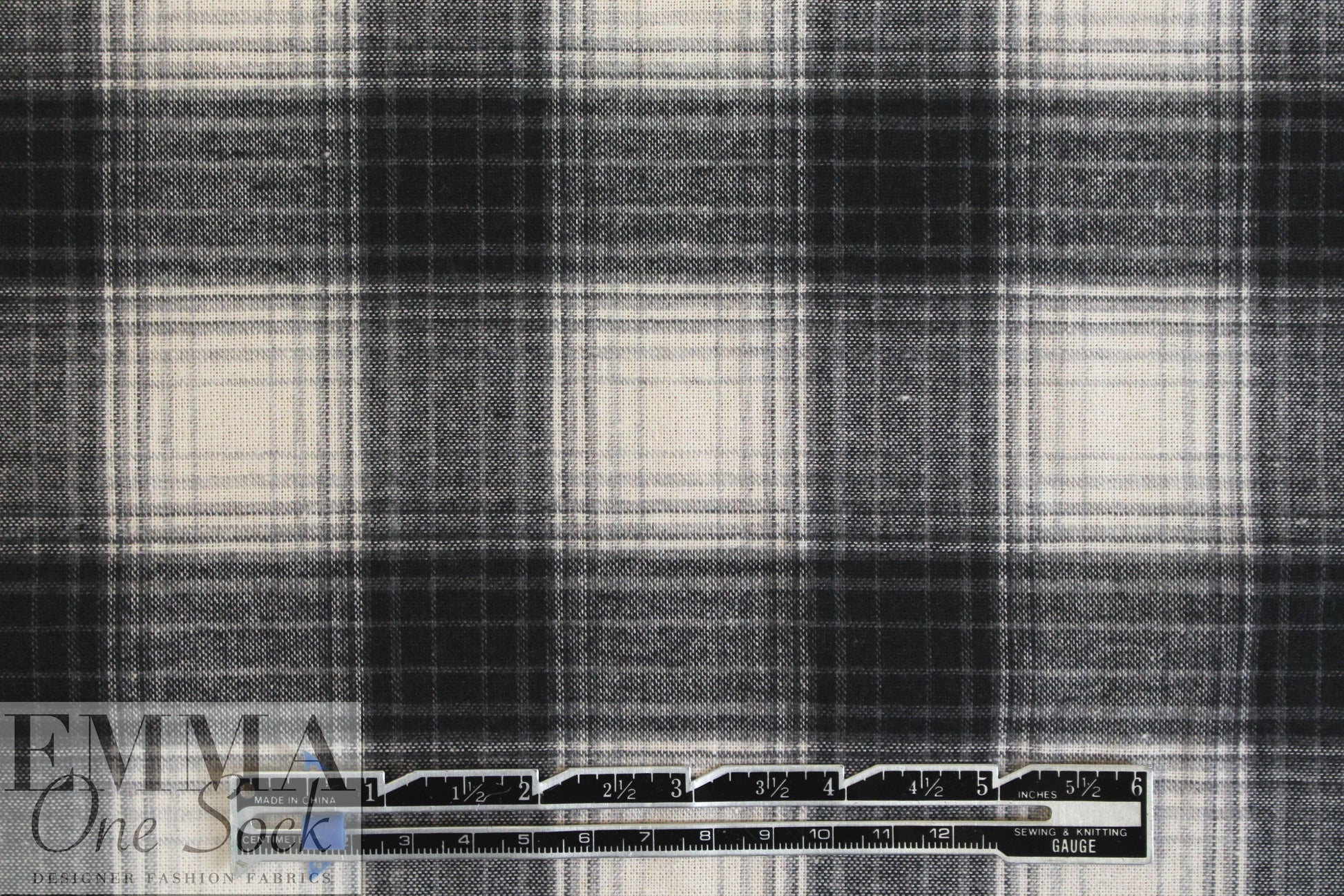 NY designer yarn-dye cotton b/w plaid brushed woven 1.875 yds
