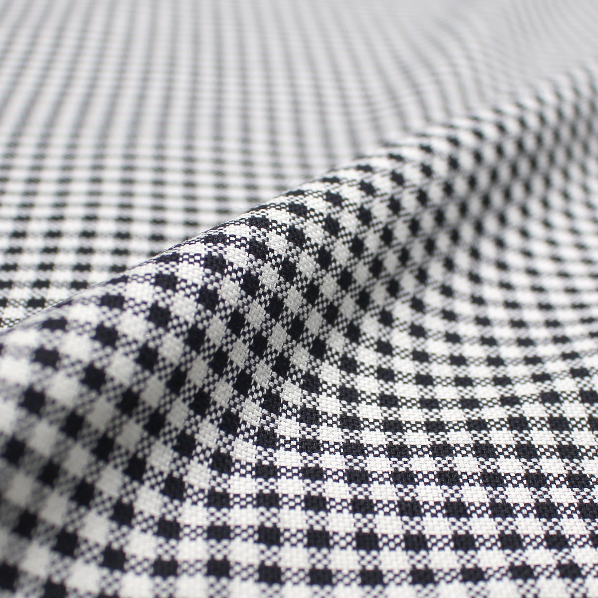 Italian gingham cotton/wool basketweave - black/white
