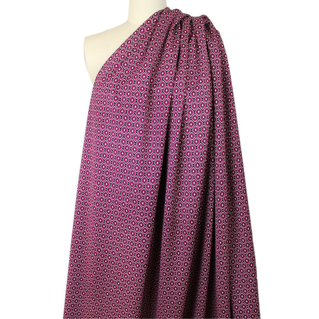 yarn dyed 'cubic complex' jacquard knit - fuchsia/ivory 1.25 yd