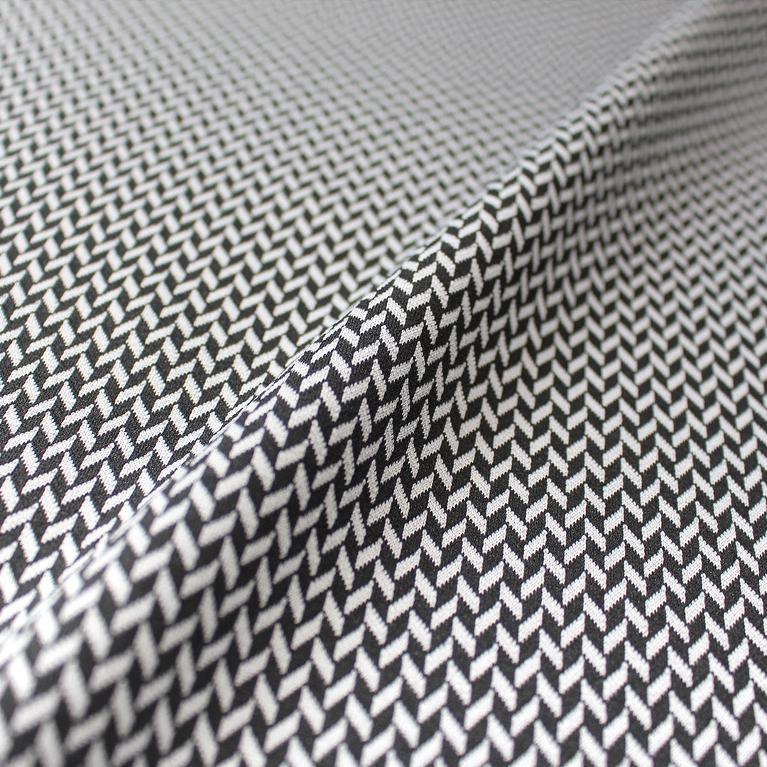 yarn dyed herringbone jacquard knit - black/charcoal 2 yd