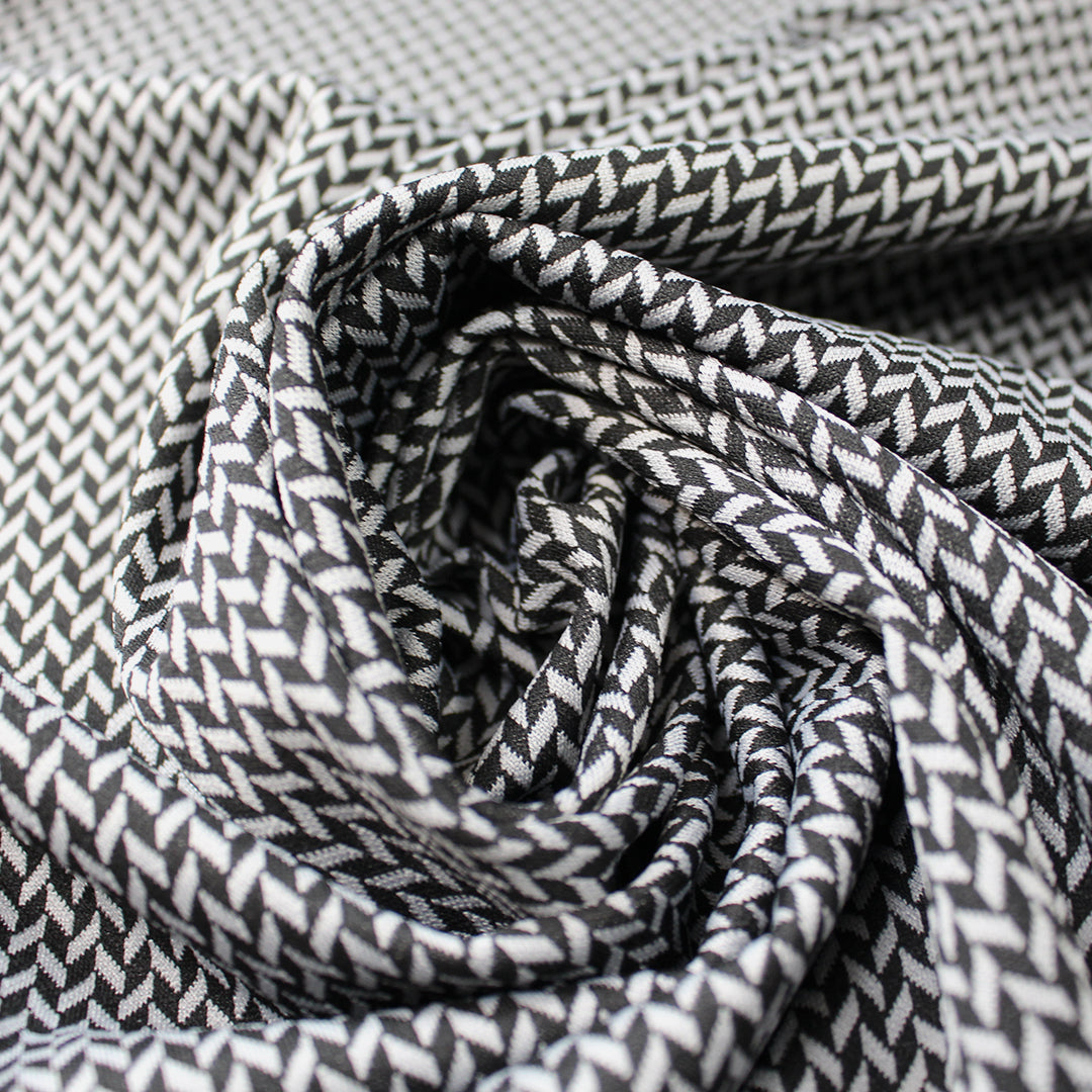 yarn dyed herringbone jacquard knit - black/charcoal 2 yd