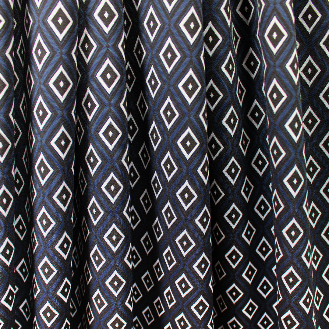 yarn dyed 'diamond run' jacquard knit - black/navy/ecru 1 yard