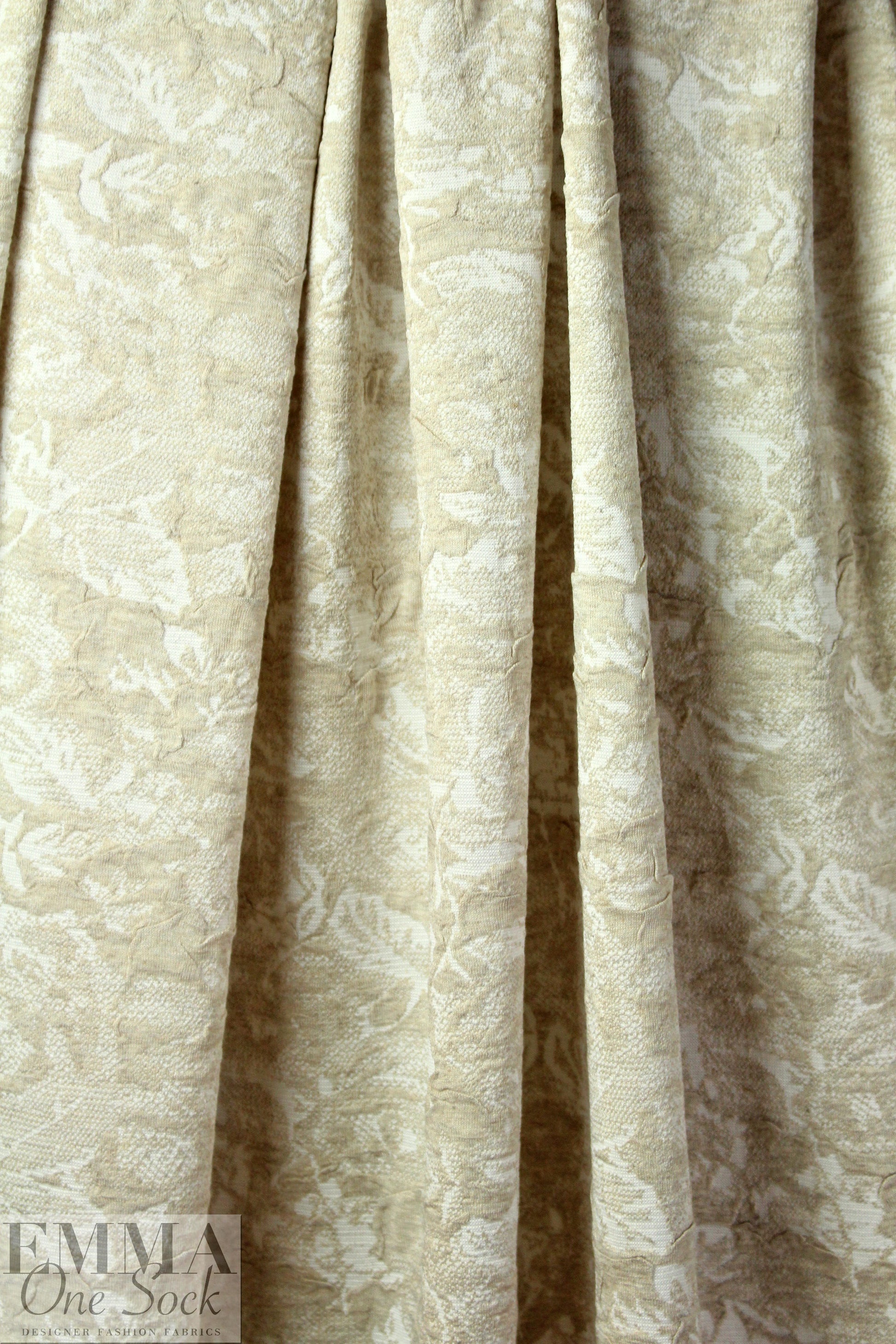 French lt. khaki/white textured floral 2-ply jacquard knit