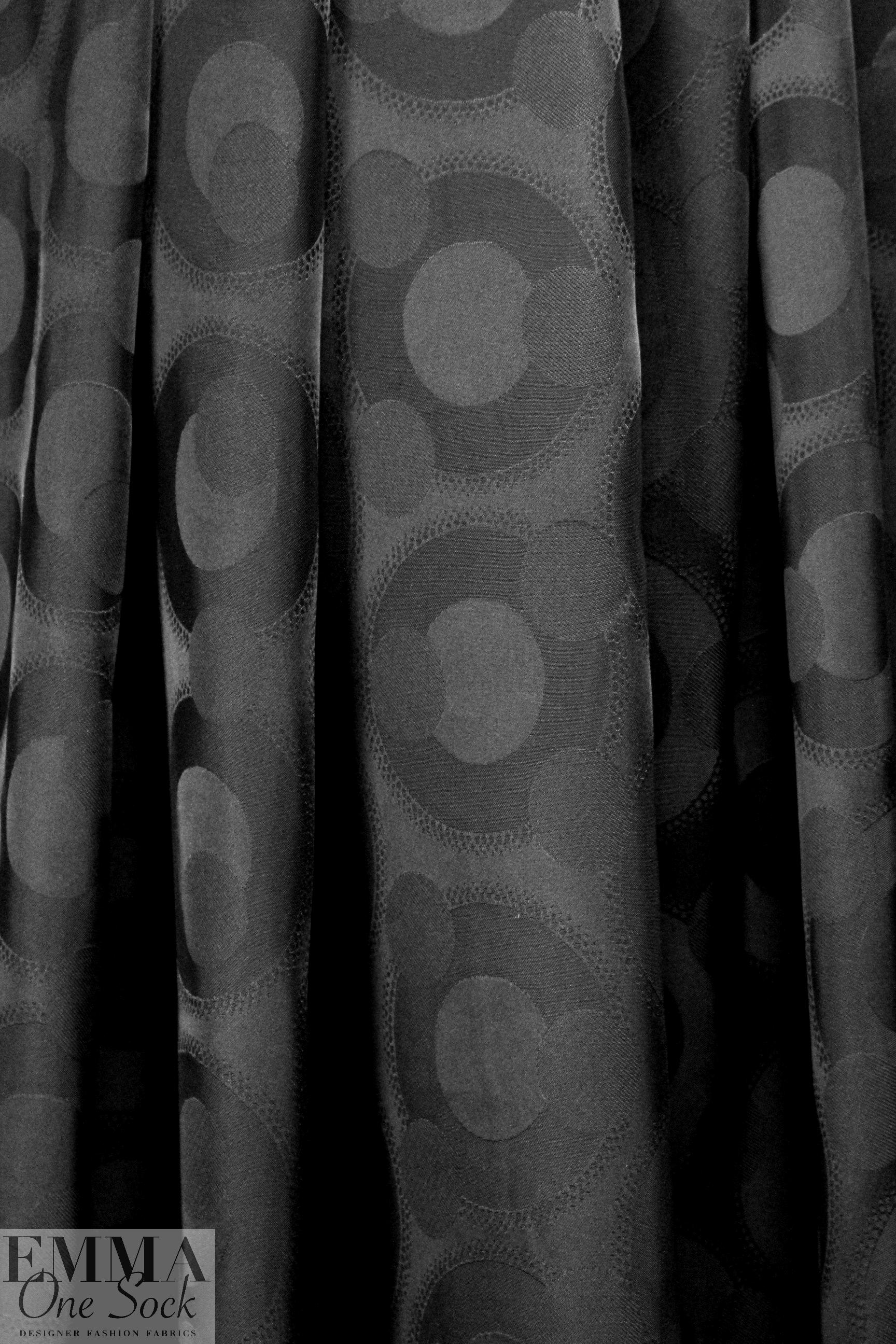 famous designer viscose blend lining - black dots