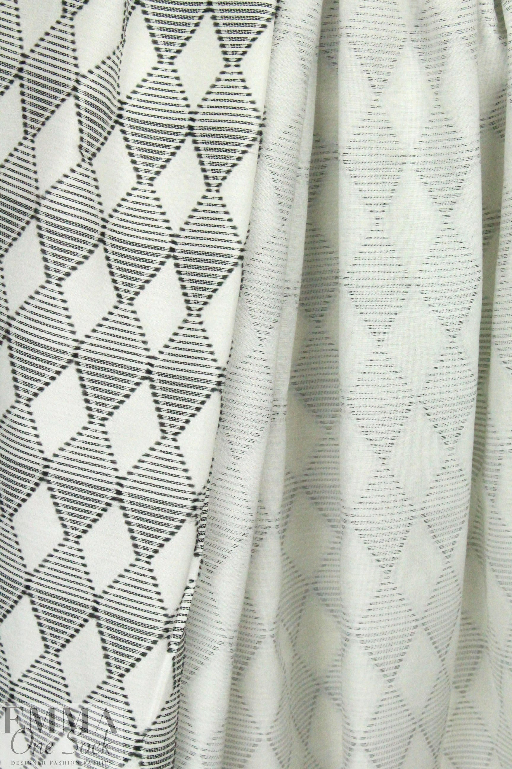 The0ry black/white cotton diamond clipped weave 1.66 yd