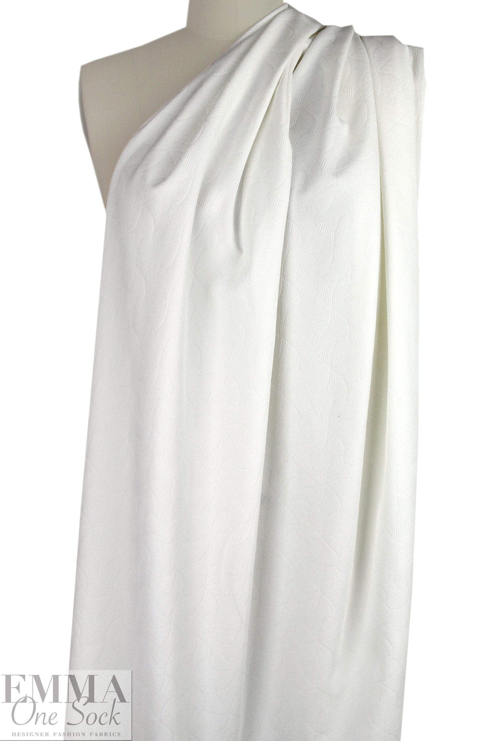 French shell graphic textured jacquard knit - creamy white 1.5 yds