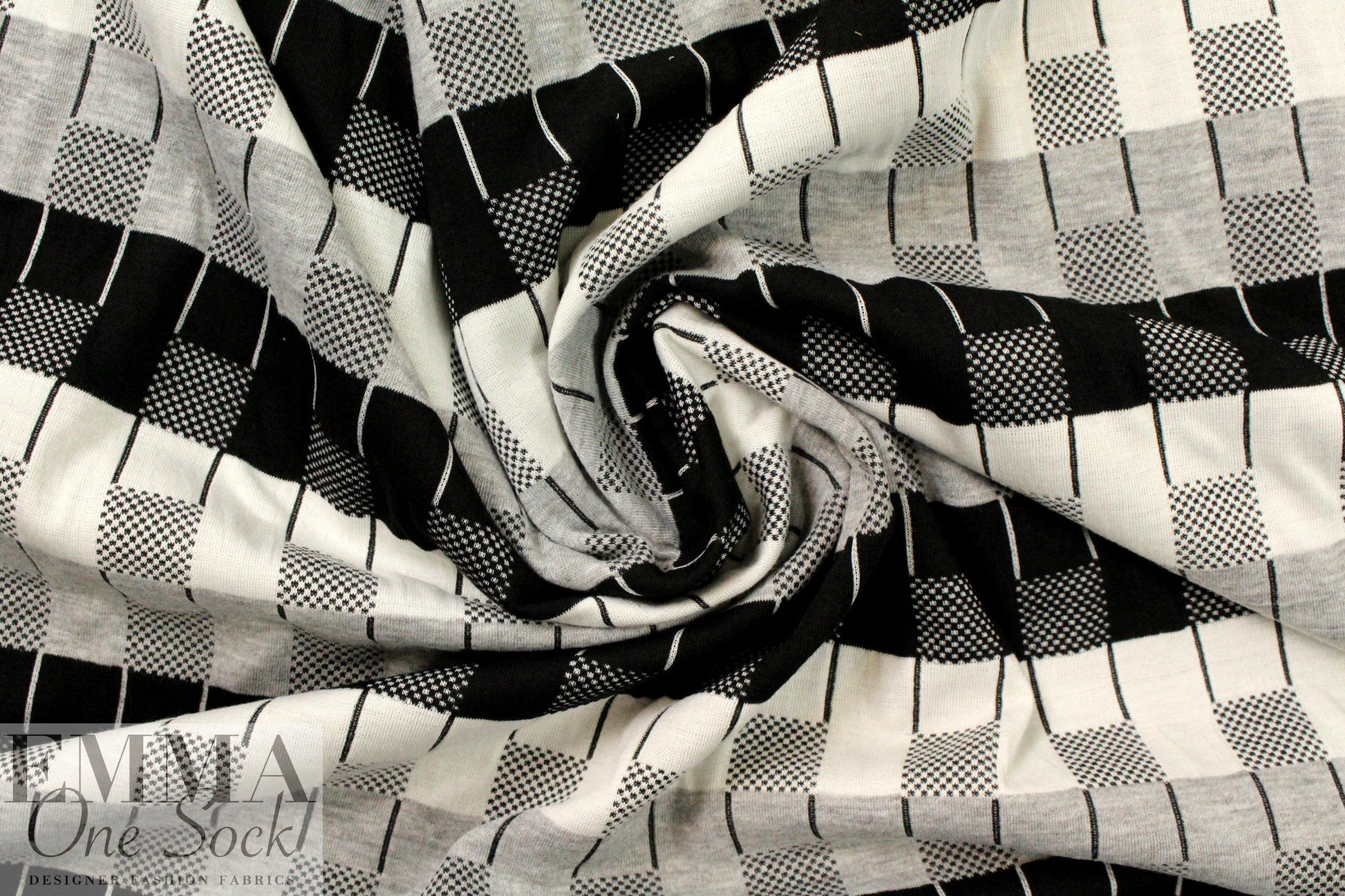 'domino' yarn dye jacquard knit - black/white 2.5 yd