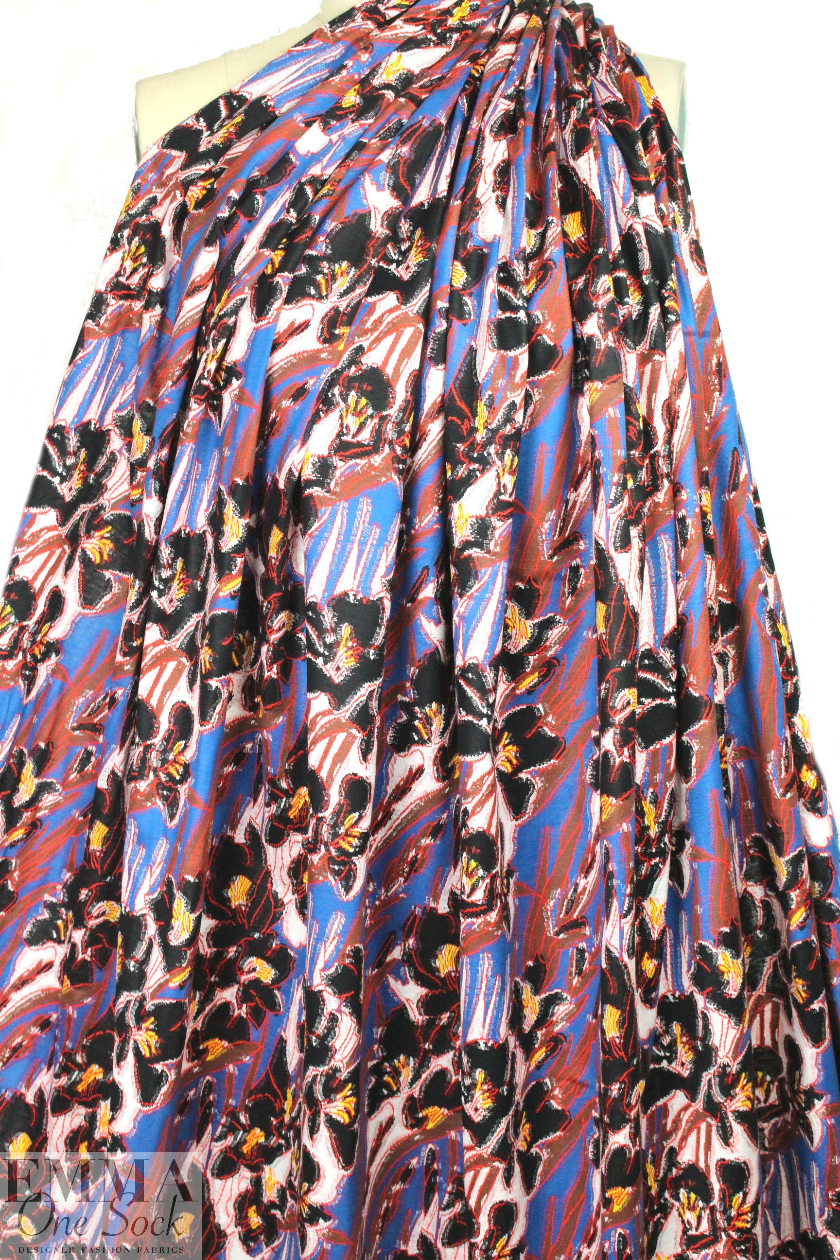 famous designer jacquard knit - red/blue floral