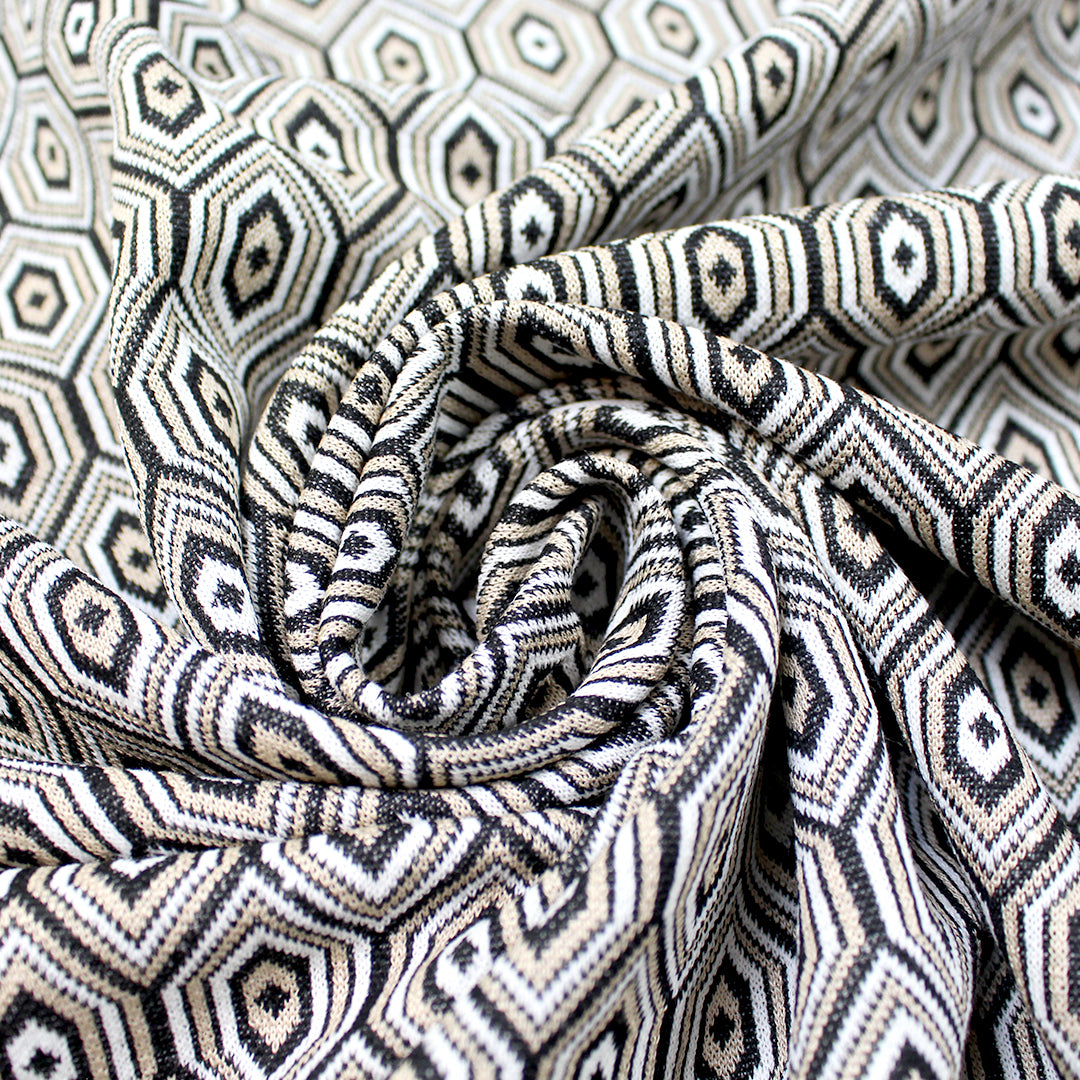 Italian yarn dyed 'diamondback' jacquard knit 2 yd