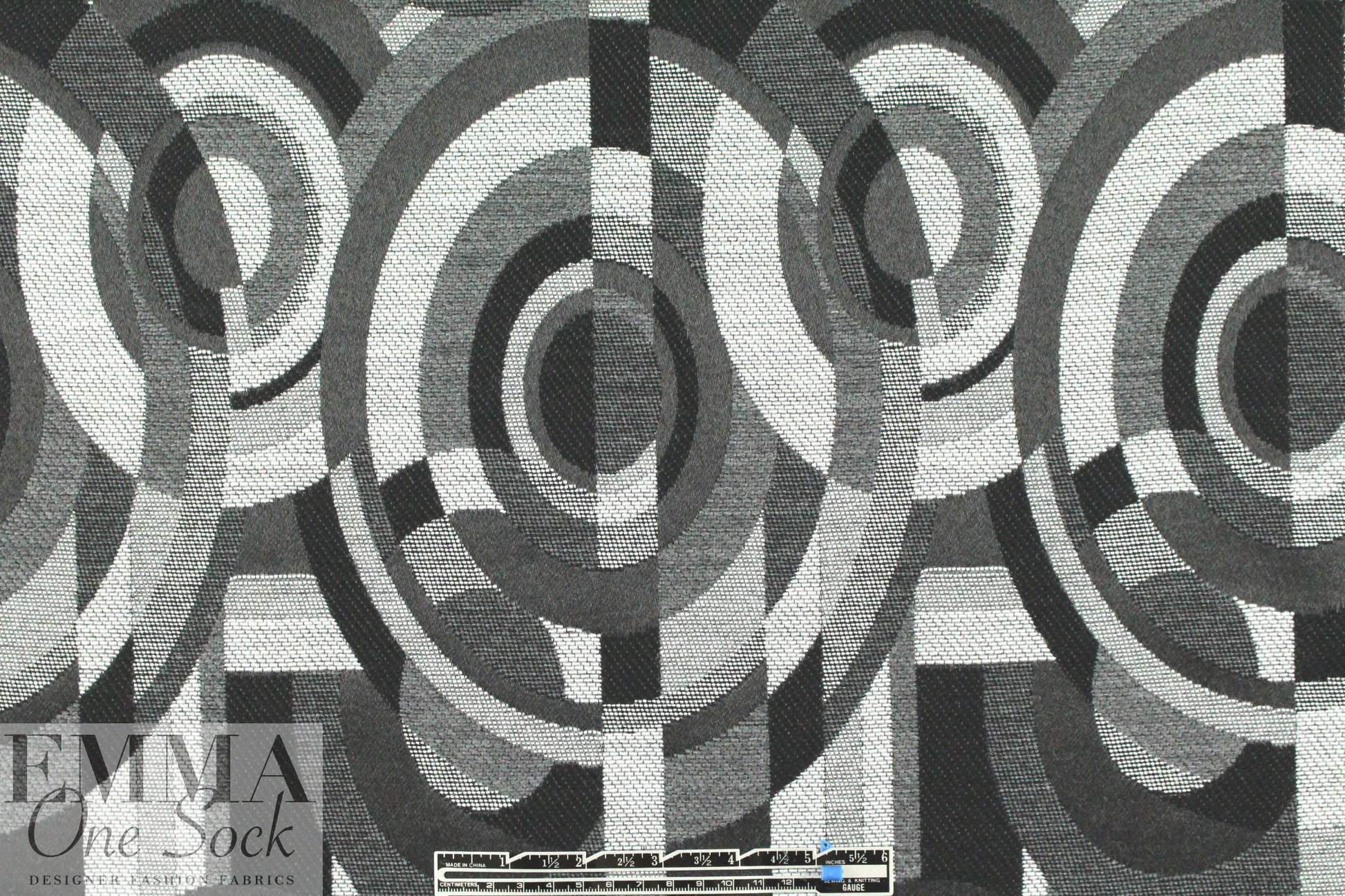 Italian 'cubist circles' jacquard suiting/coating 1.66 yd