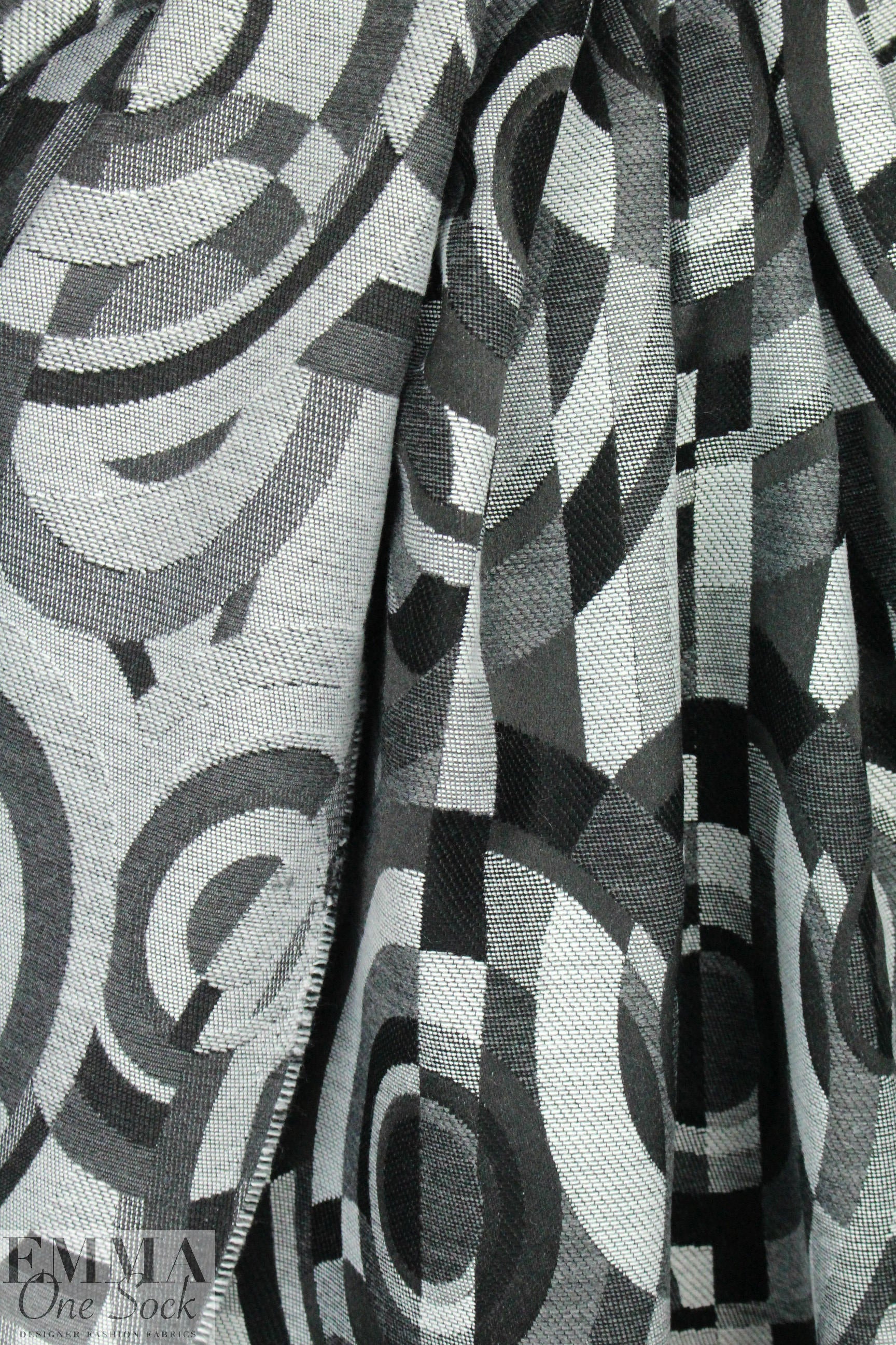 Italian 'cubist circles' jacquard suiting/coating 2 yd