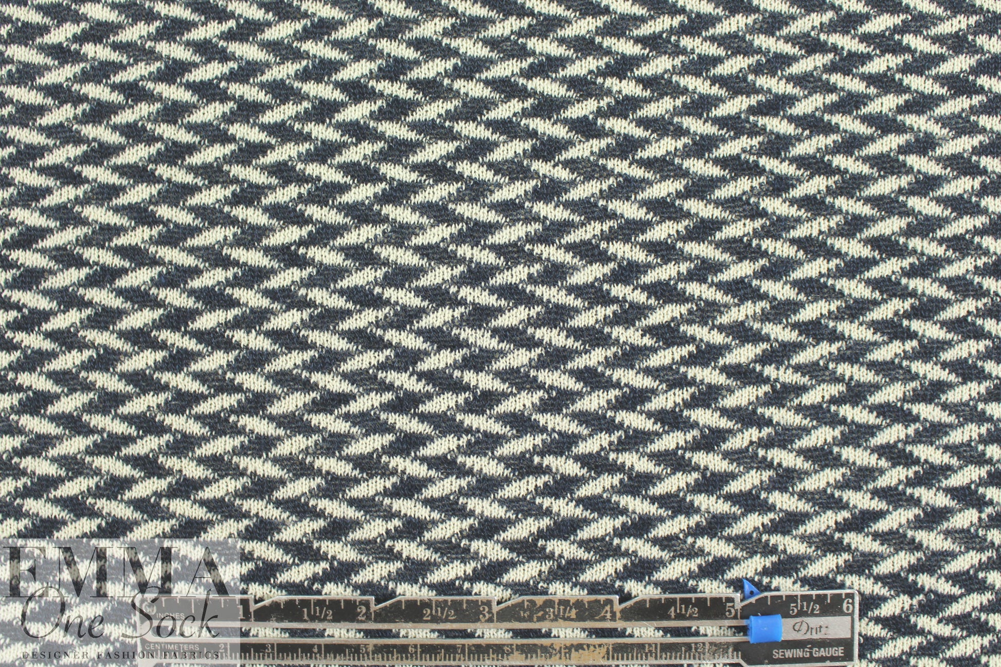 The0ry blue/natural graphic all-cotton sweater knit .875 yds