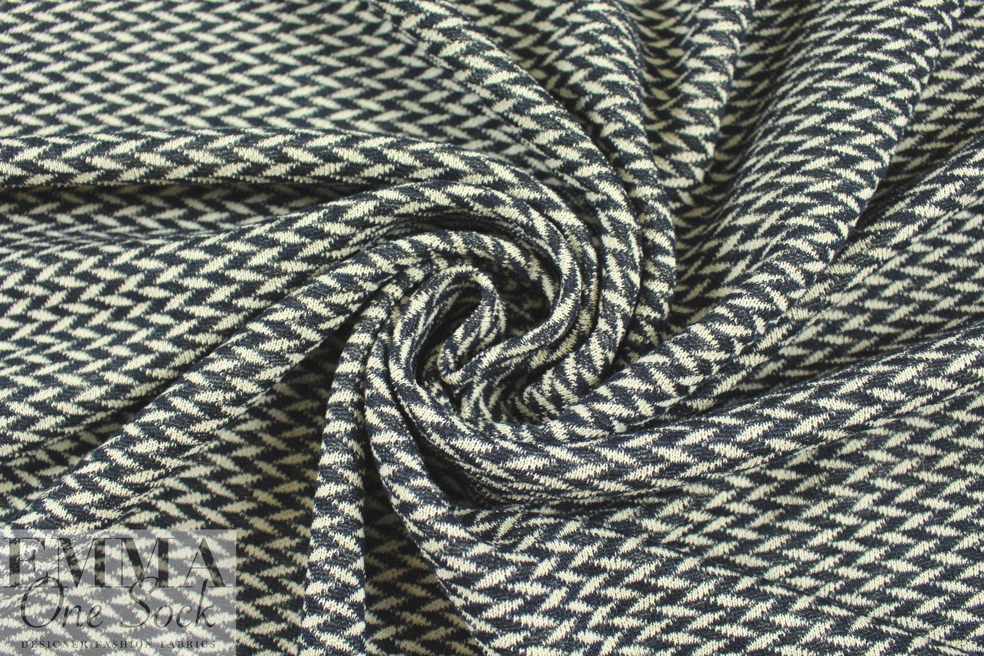 The0ry blue/natural graphic all-cotton sweater knit .875 yds