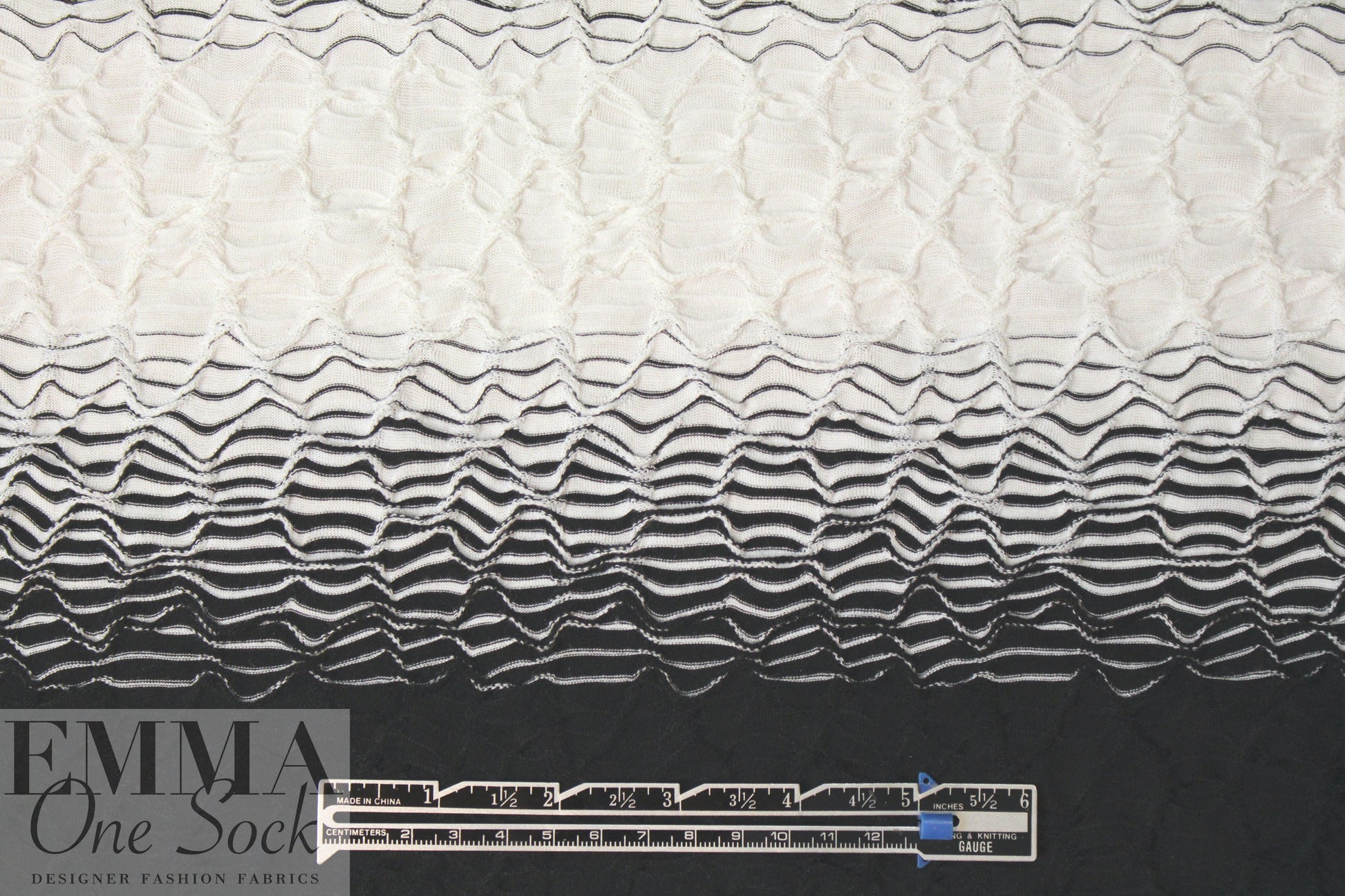 textured yarn-dye knit stripe - black/white 1.75 yd
