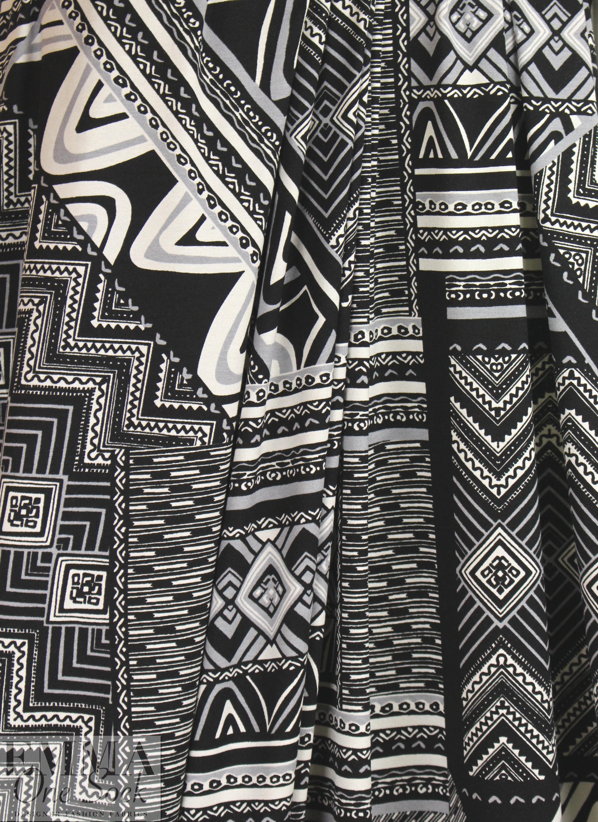 Italian 'which-way graphic' viscose/span knit 2 yd