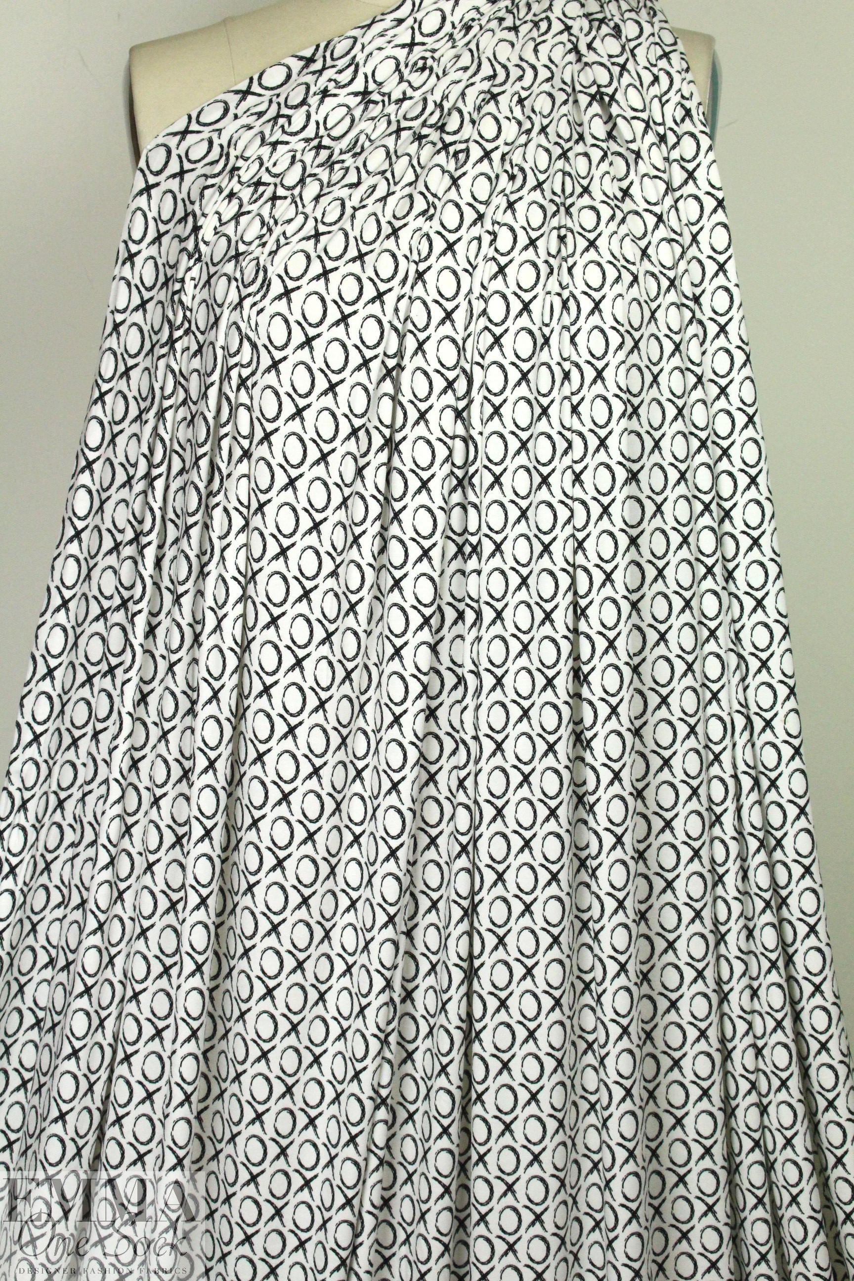 tic-tac-toe bamboo/spandex jersey - black on white 1.625 yd