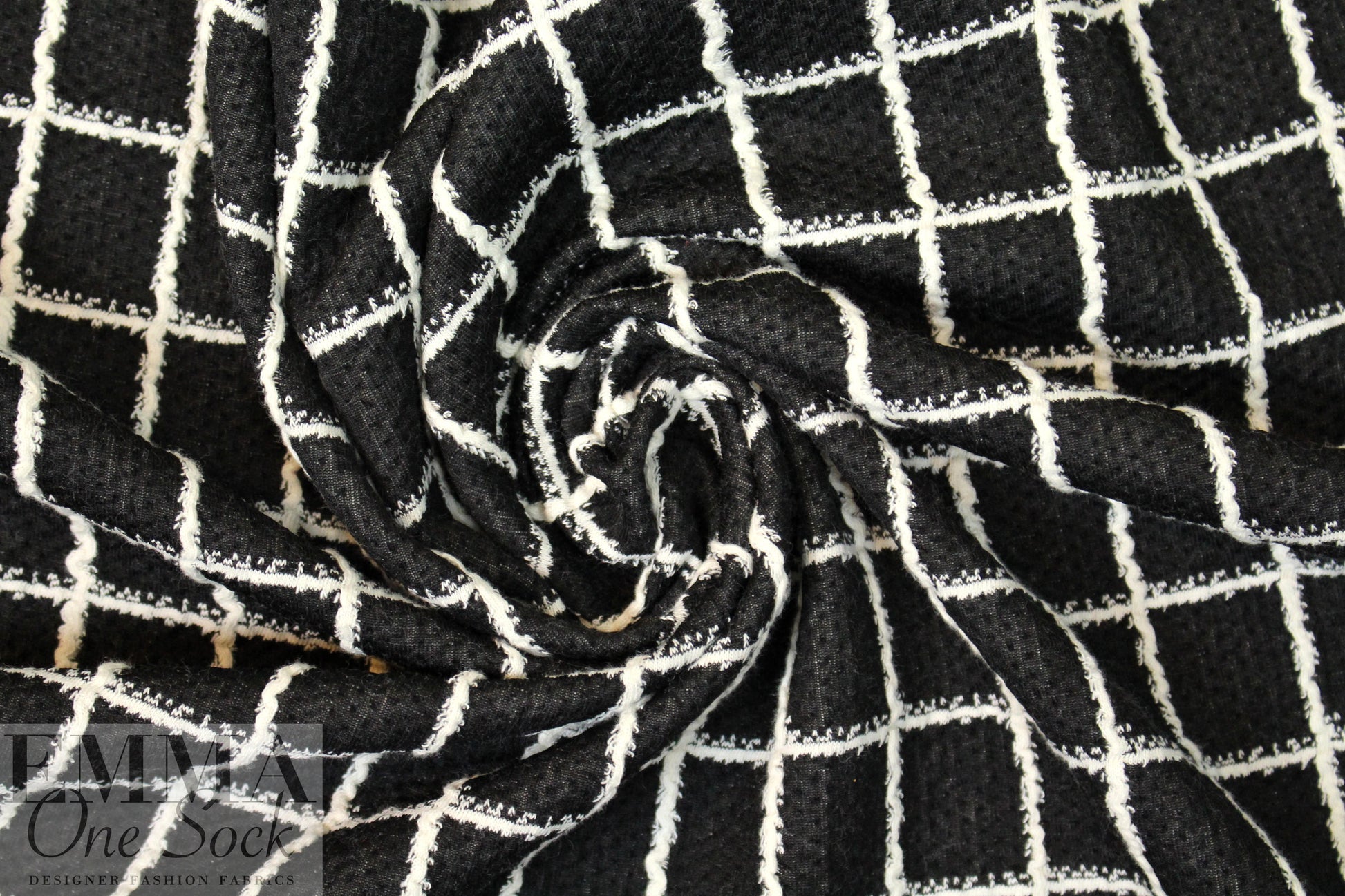 NY designer jacquard knit - black/white windowpane